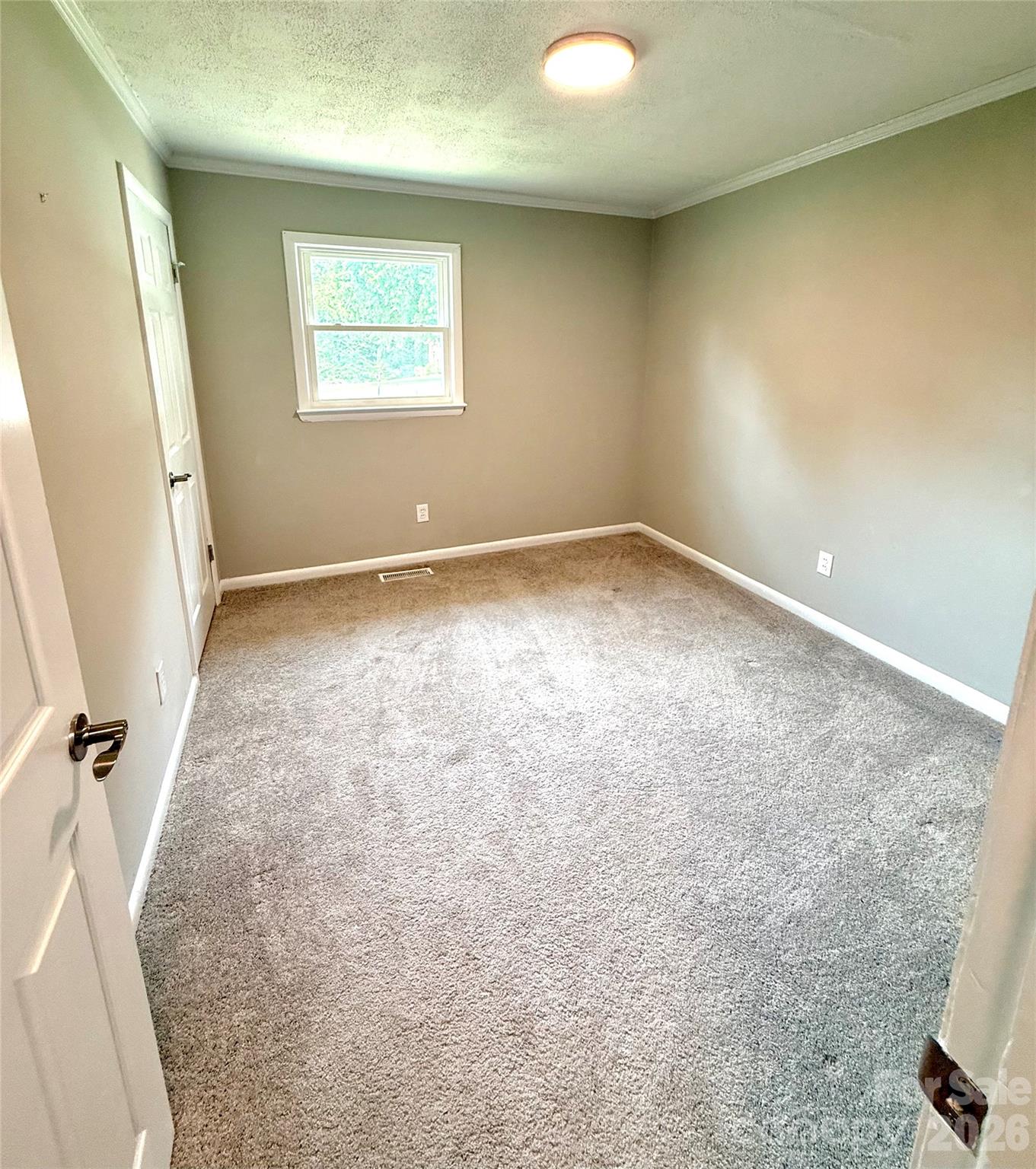 130 N Arlington Avenue — Jonesville