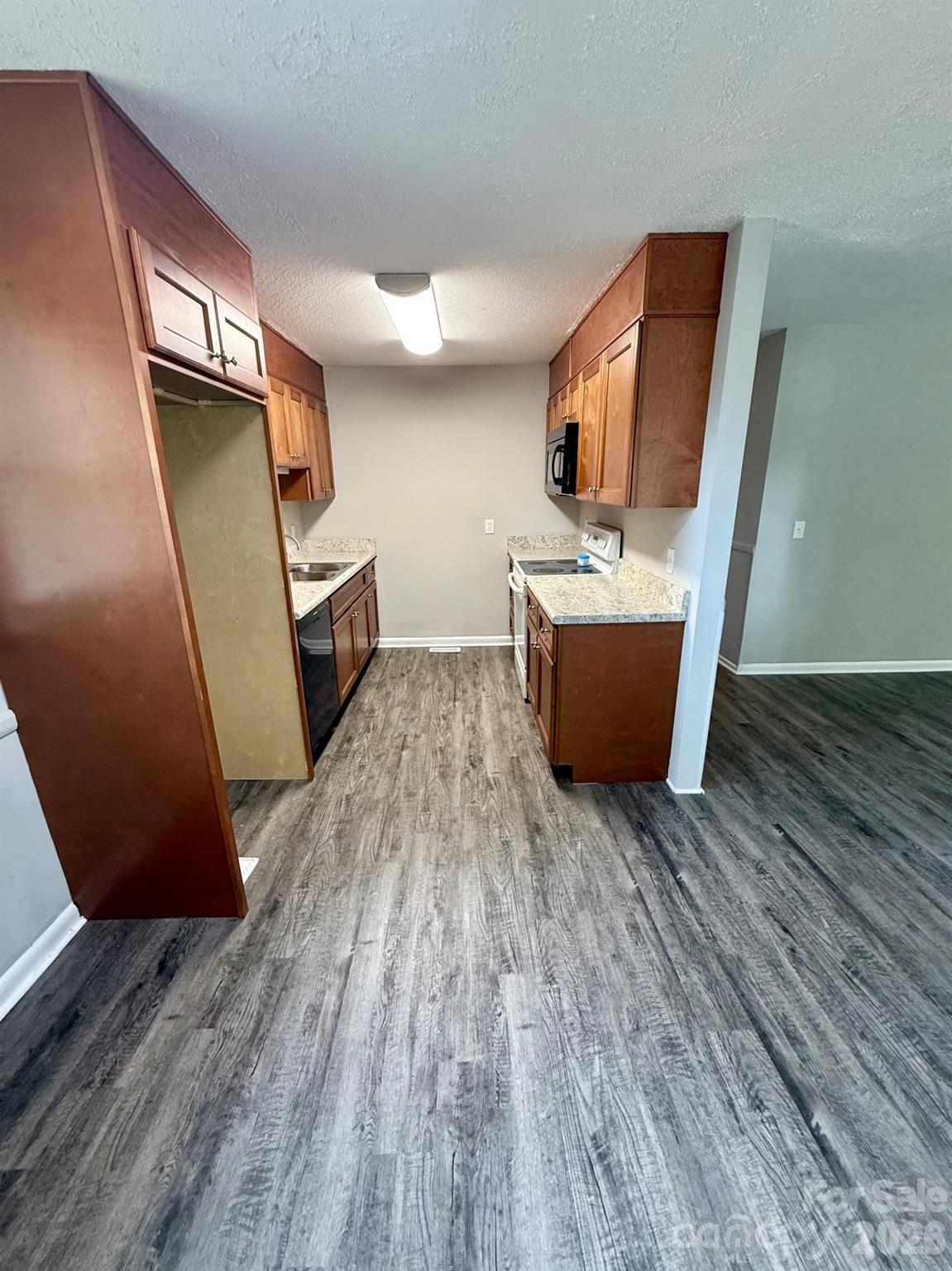 130 N Arlington Avenue — Jonesville