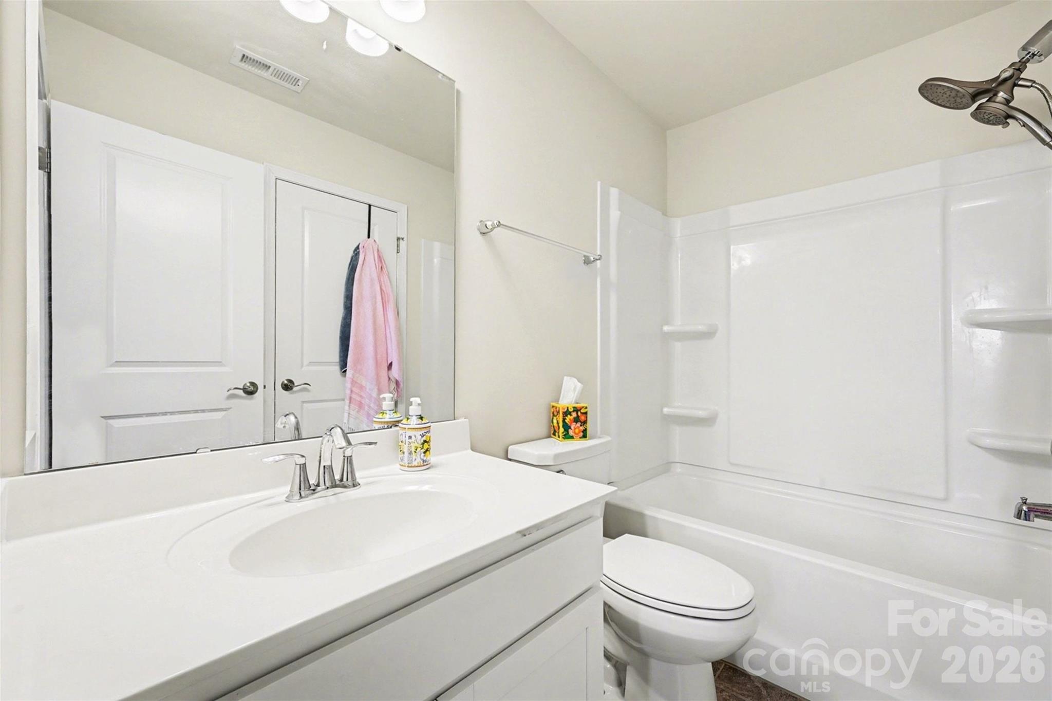 14204 Southbridge Forest Drive — Charlotte