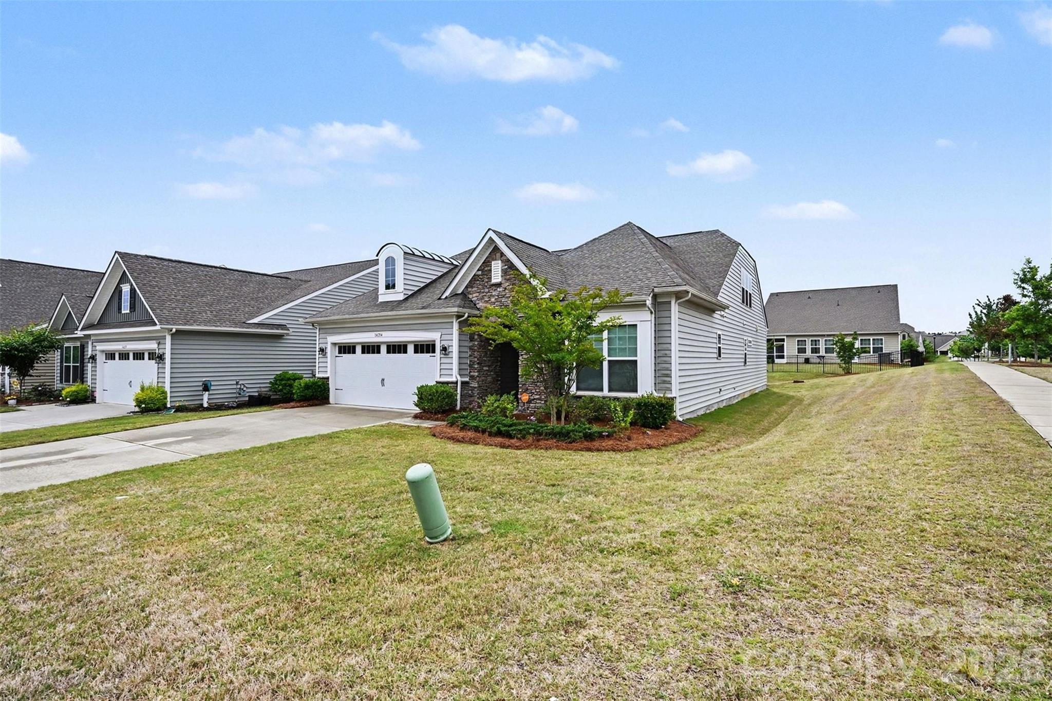 14204 Southbridge Forest Drive — Charlotte