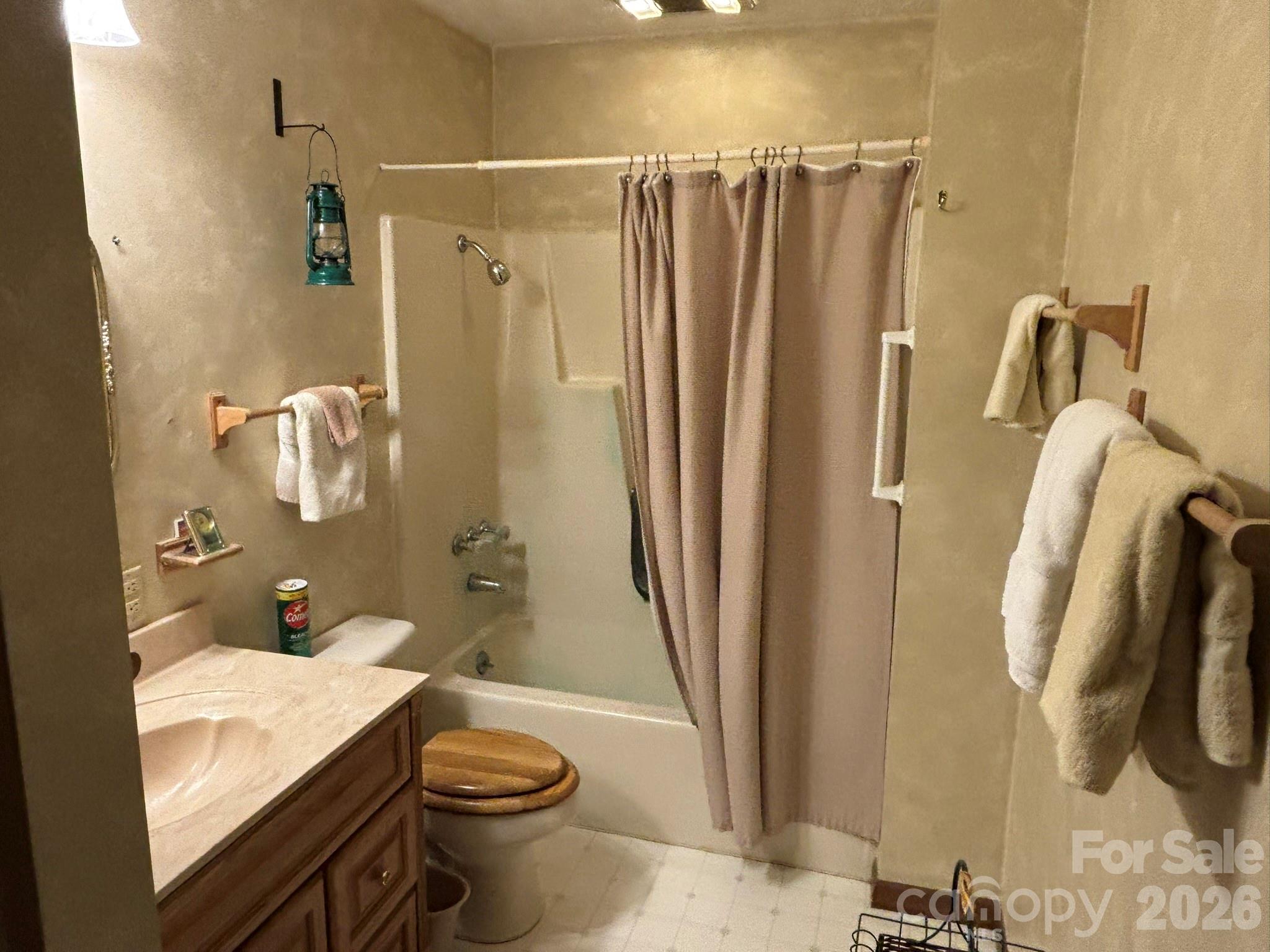 120 Kimberly Drive — Bryson City