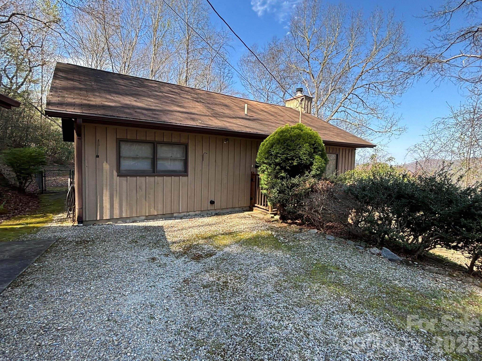 120 Kimberly Drive — Bryson City