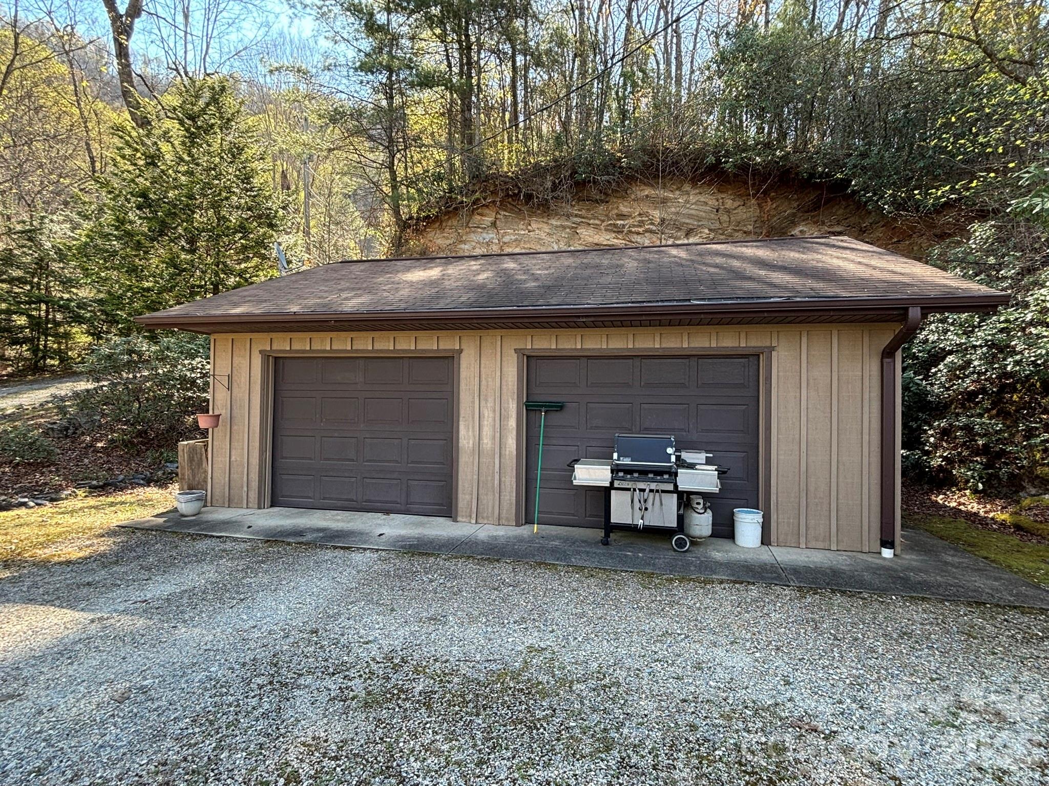 120 Kimberly Drive — Bryson City