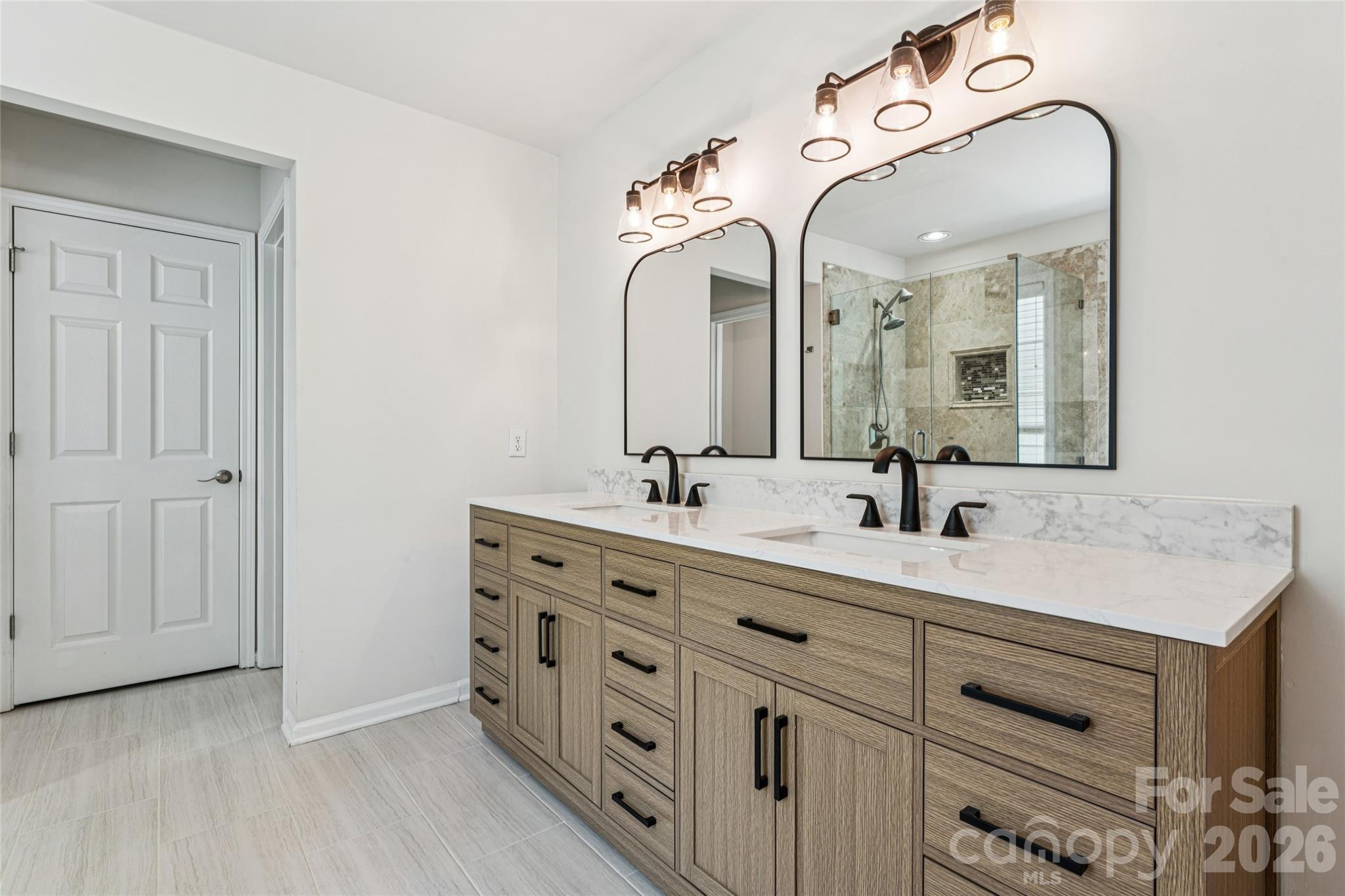 2523 Beacon Forest Drive — Charlotte