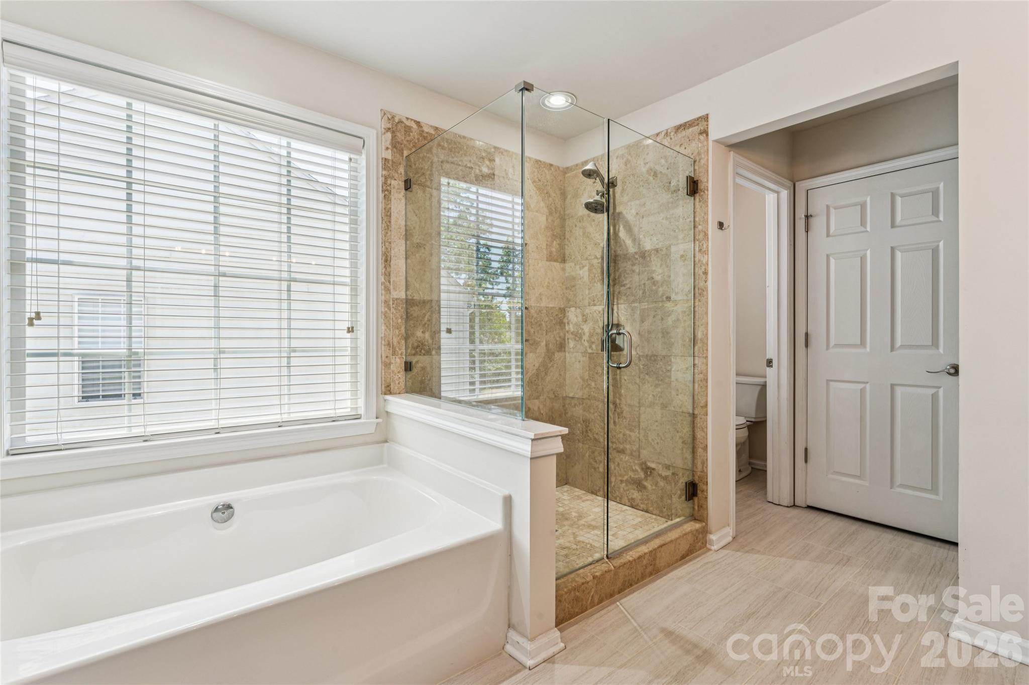2523 Beacon Forest Drive — Charlotte