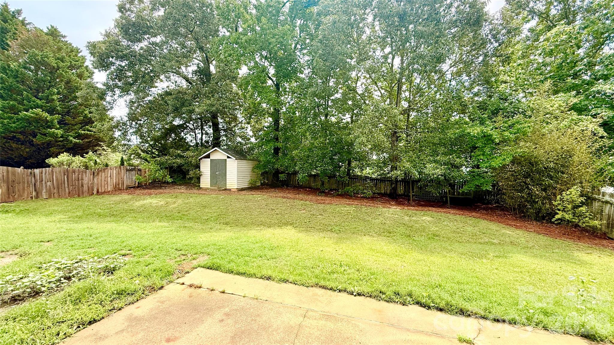2523 Beacon Forest Drive — Charlotte