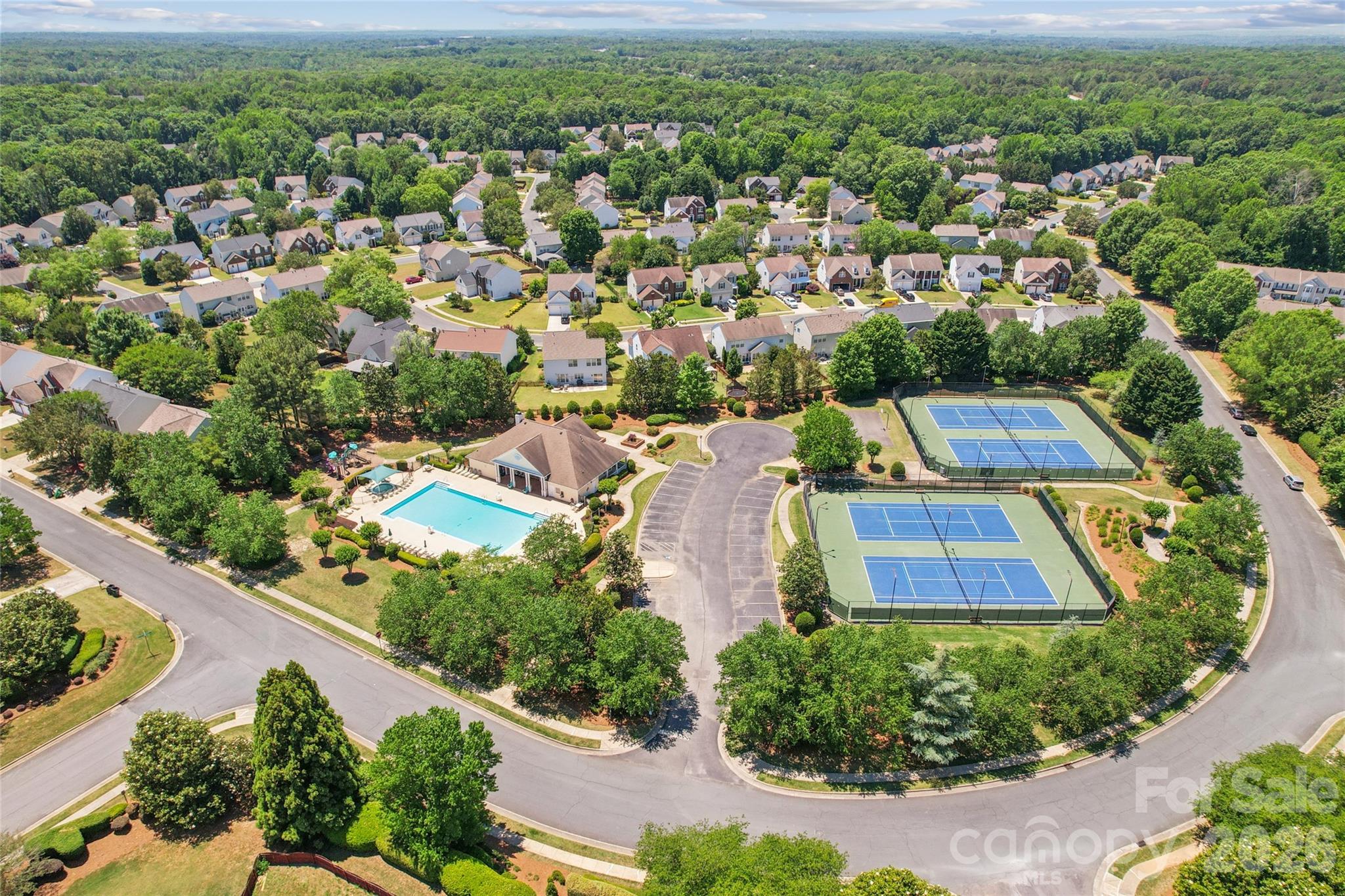 2523 Beacon Forest Drive — Charlotte