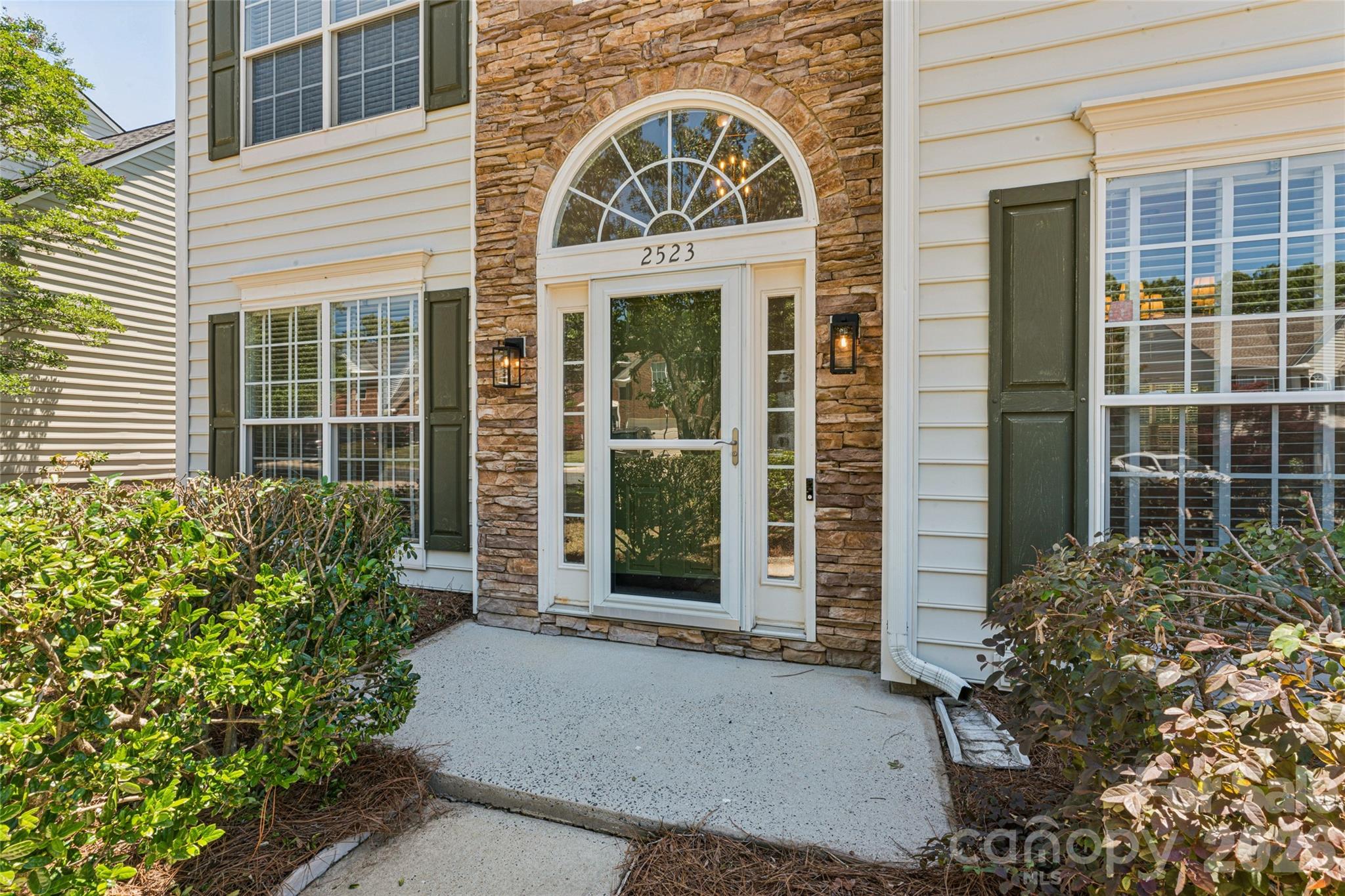 2523 Beacon Forest Drive — Charlotte