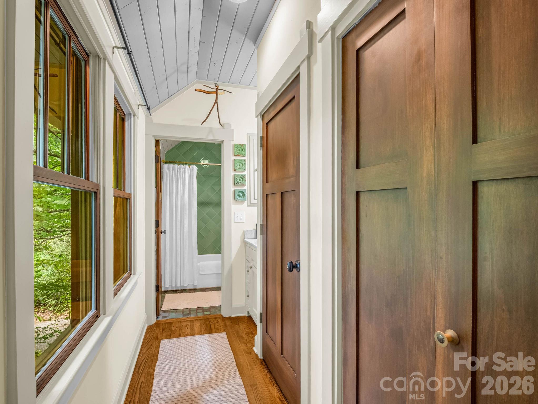 46 Cheshire Drive — Black Mountain