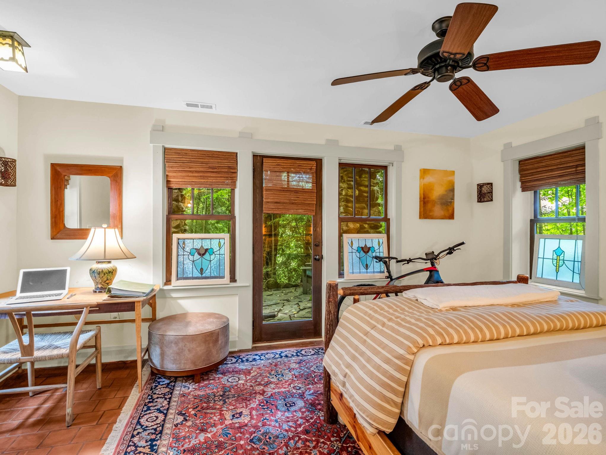 46 Cheshire Drive — Black Mountain