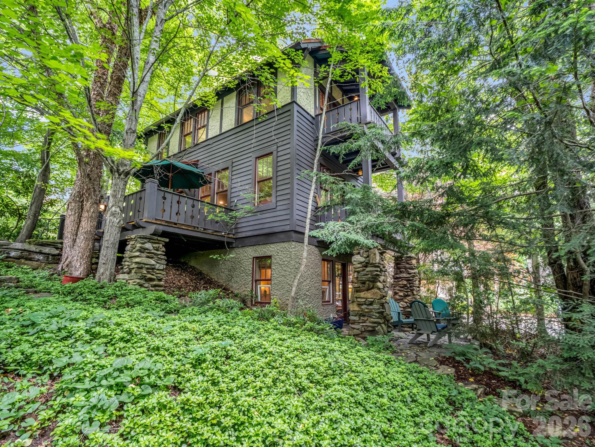 46 Cheshire Drive — Black Mountain