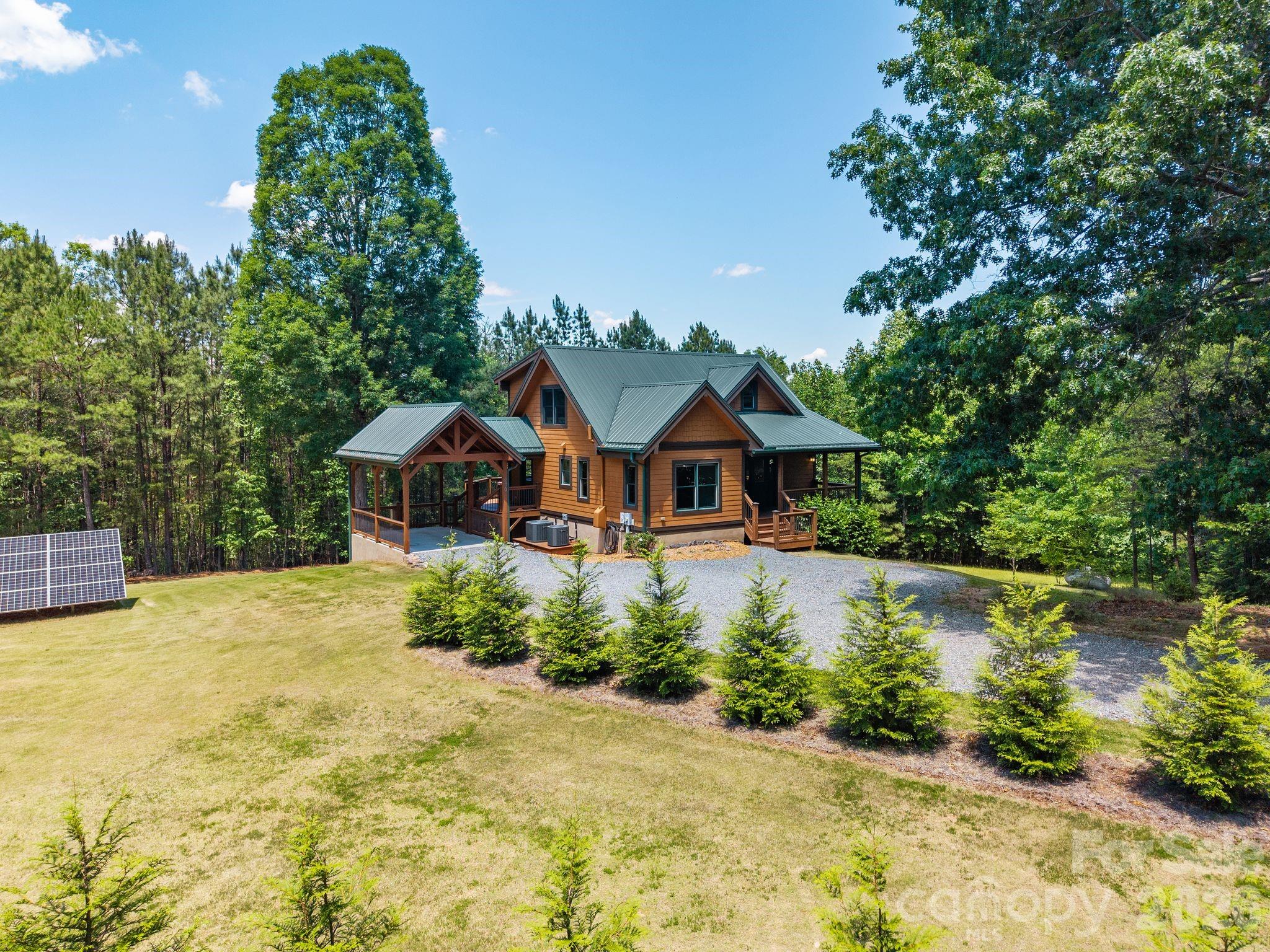 280 Hidden Lake Parkway — Nebo