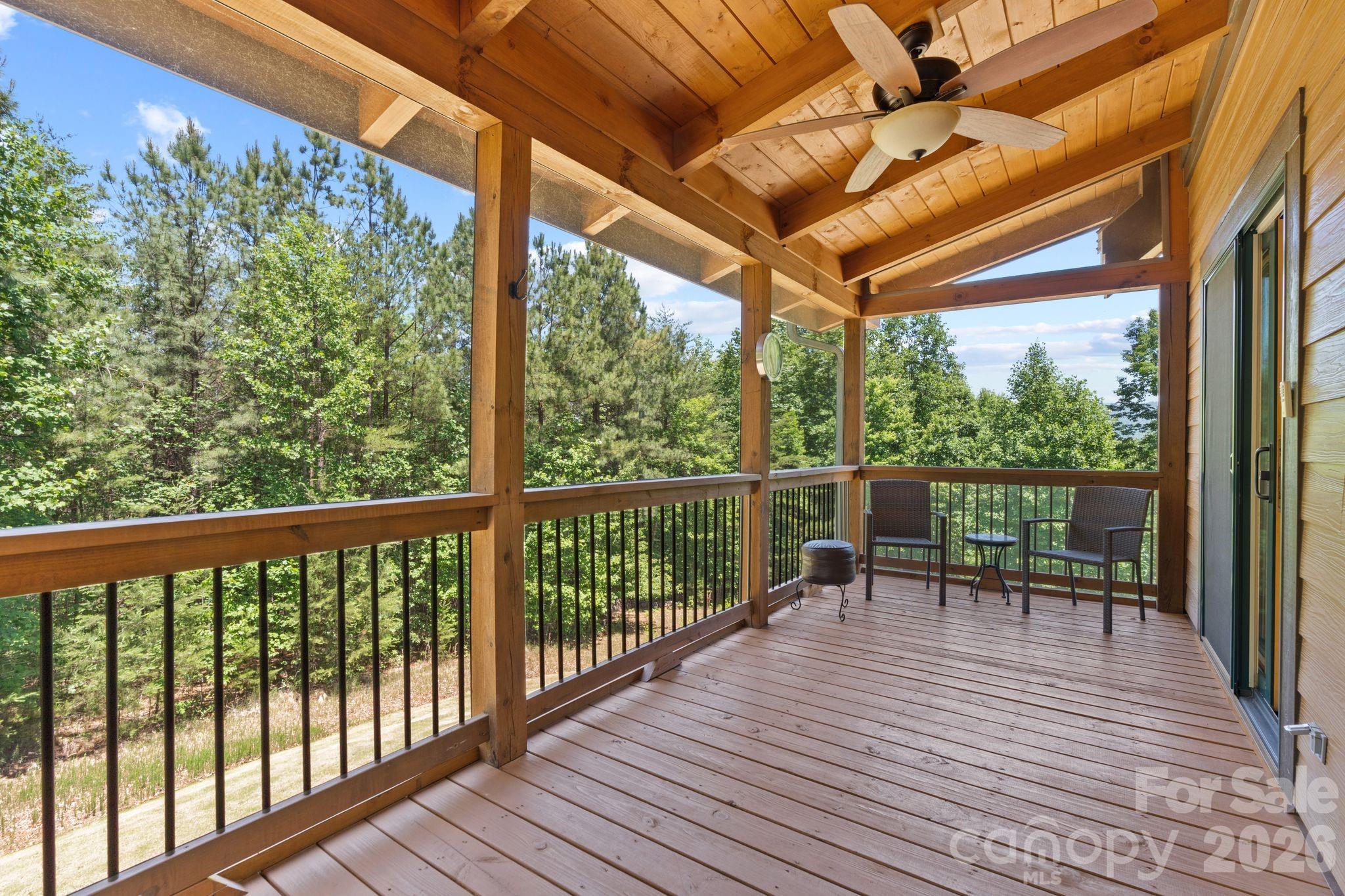 280 Hidden Lake Parkway — Nebo