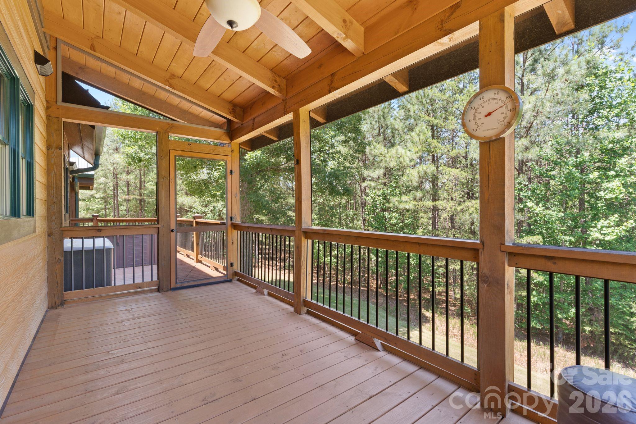 280 Hidden Lake Parkway — Nebo