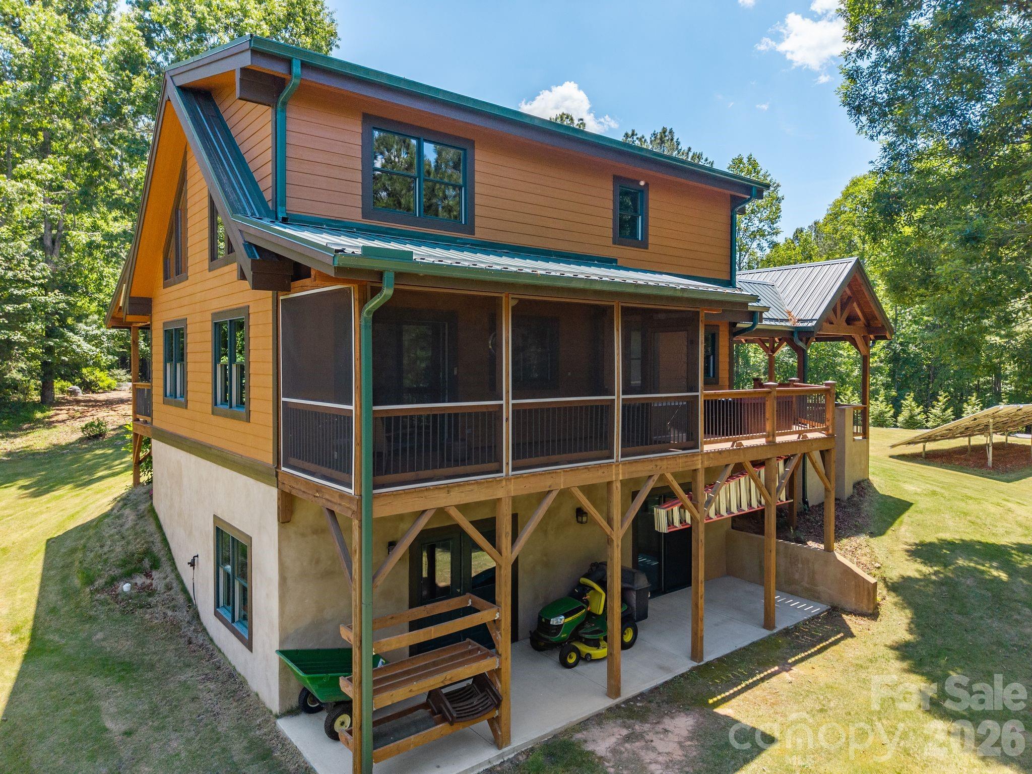 280 Hidden Lake Parkway — Nebo