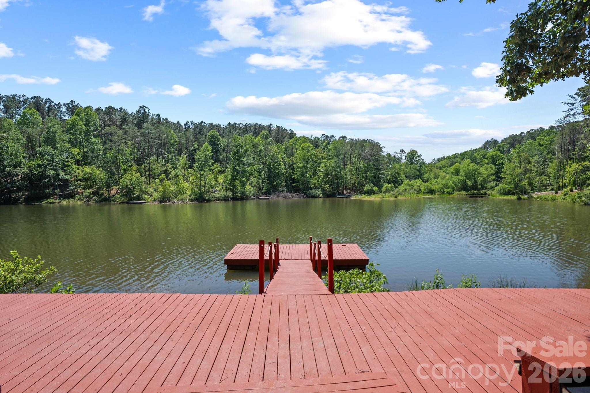 280 Hidden Lake Parkway — Nebo