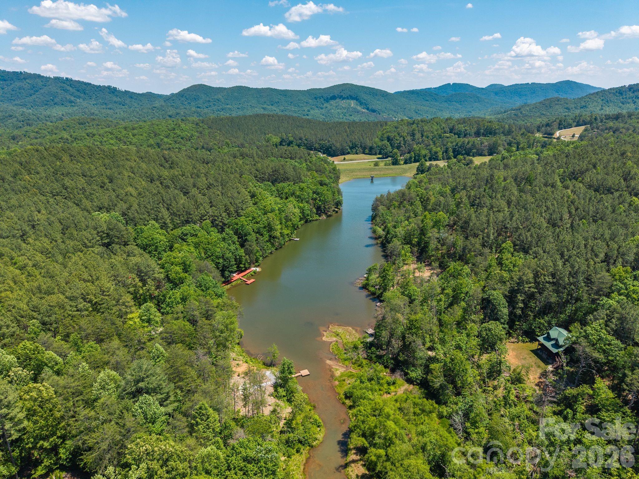 280 Hidden Lake Parkway — Nebo