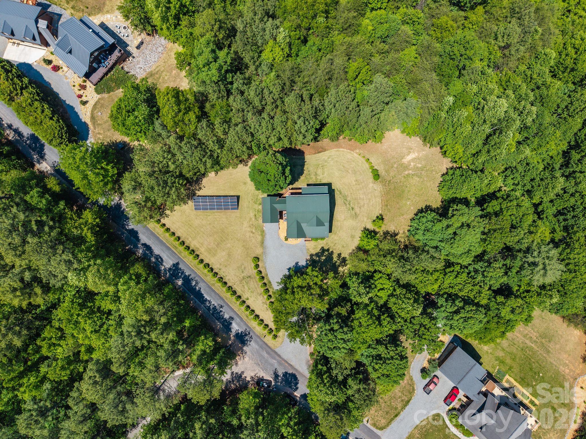 280 Hidden Lake Parkway — Nebo