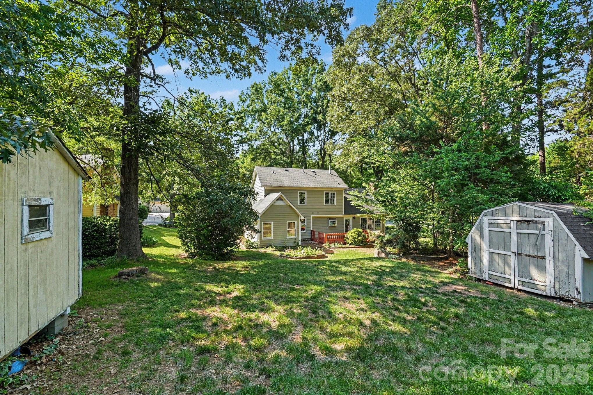 3032 Oakcroft Drive — Matthews