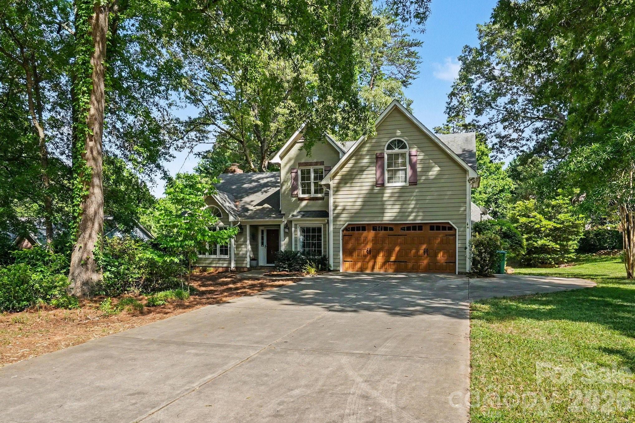 3032 Oakcroft Drive — Matthews