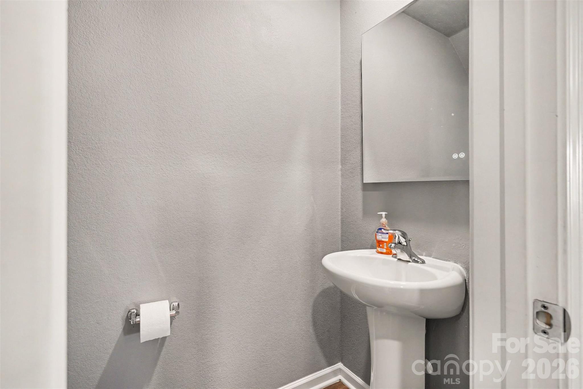 1112 Creedmore Court — Charlotte