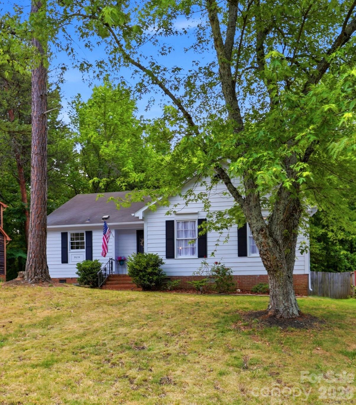 9624 Central Drive — Mint Hill
