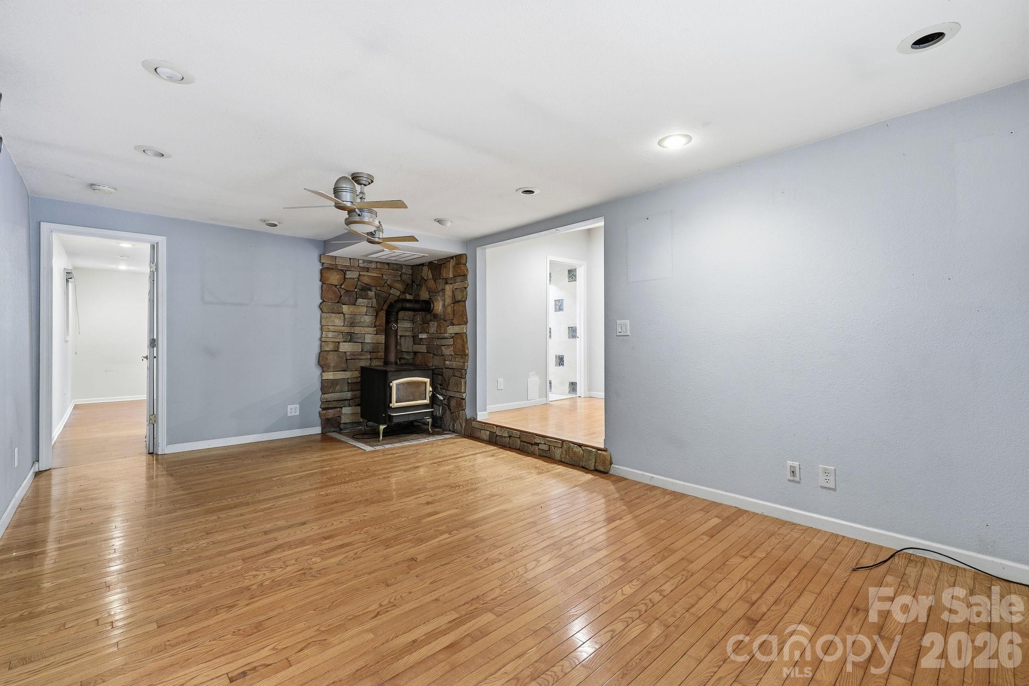 3383 Thickety Road — Clyde