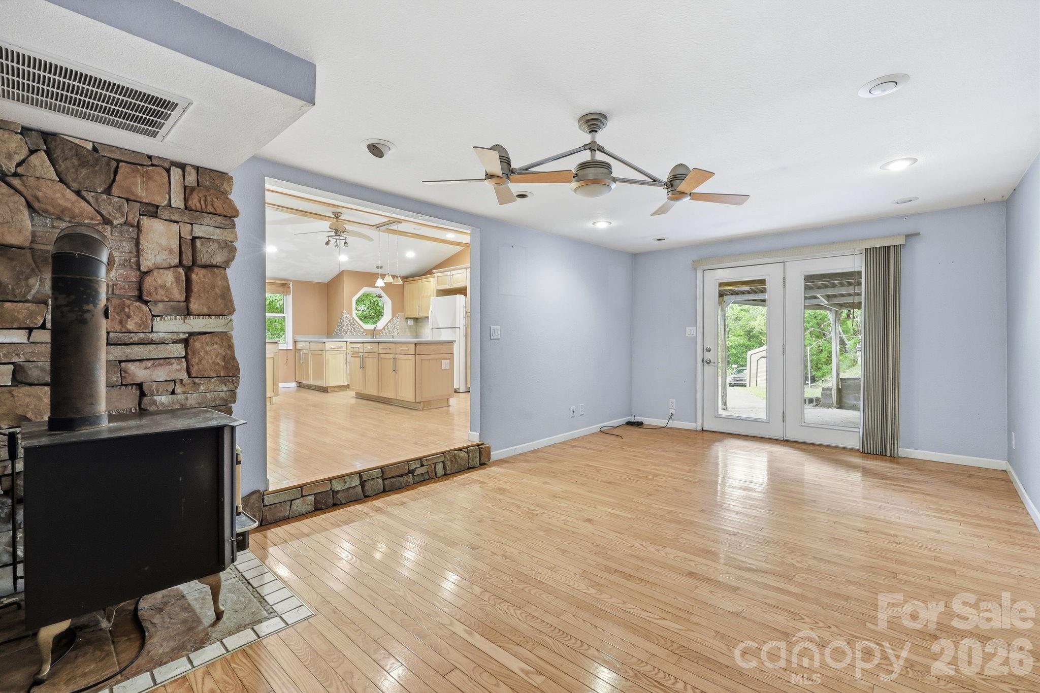 3383 Thickety Road — Clyde
