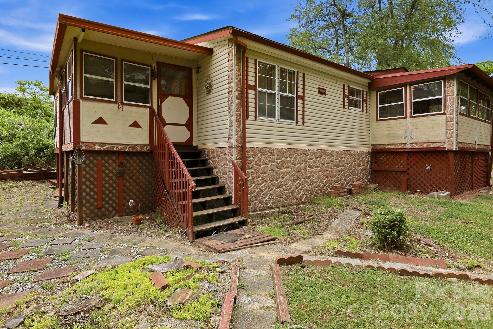 3383 Thickety Road — Clyde