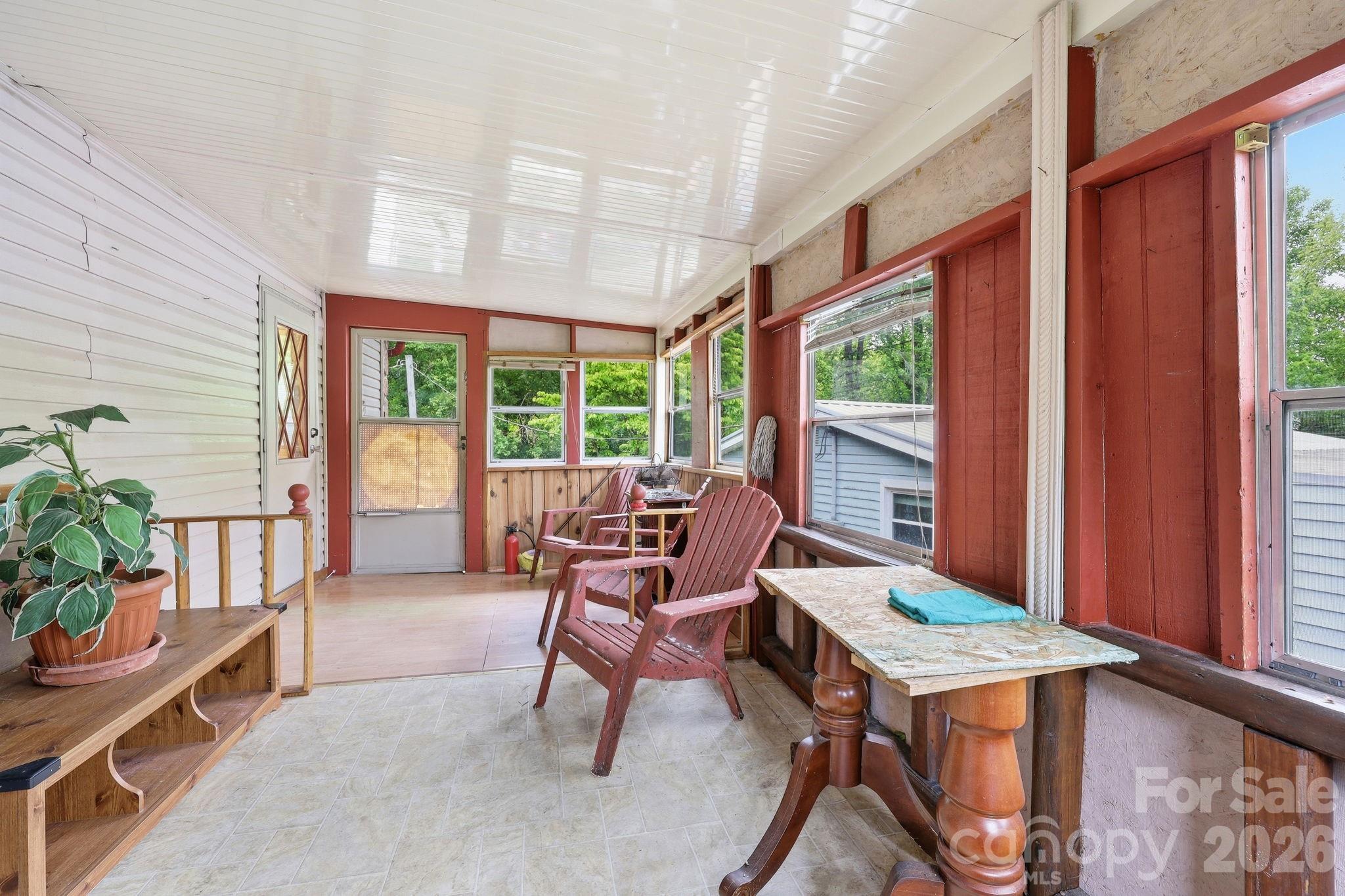 3383 Thickety Road — Clyde