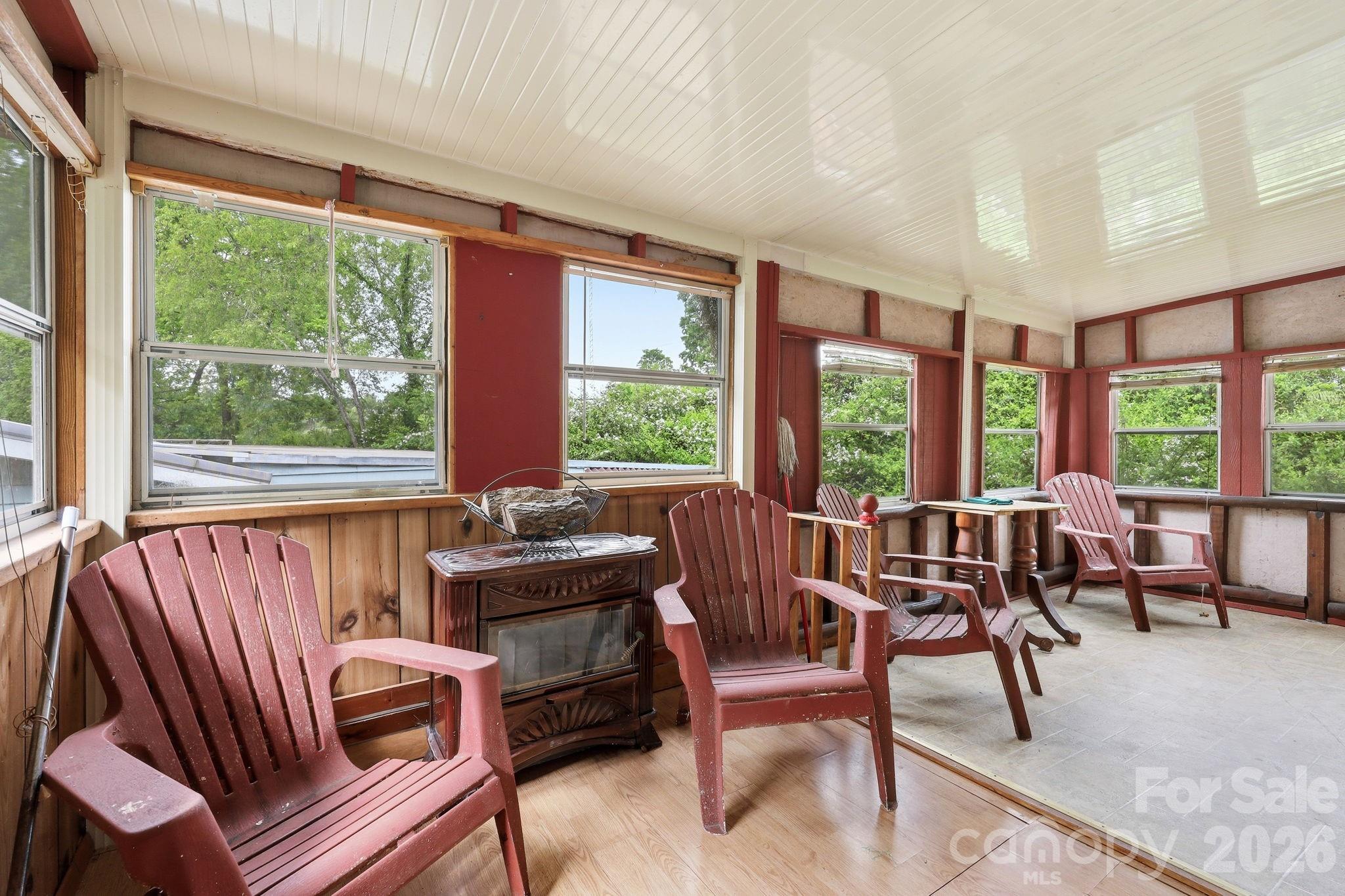 3383 Thickety Road — Clyde