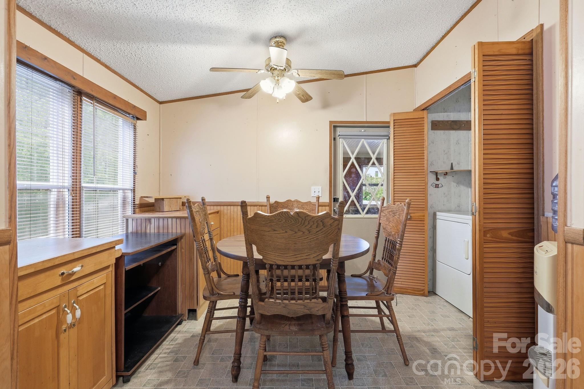 3383 Thickety Road — Clyde