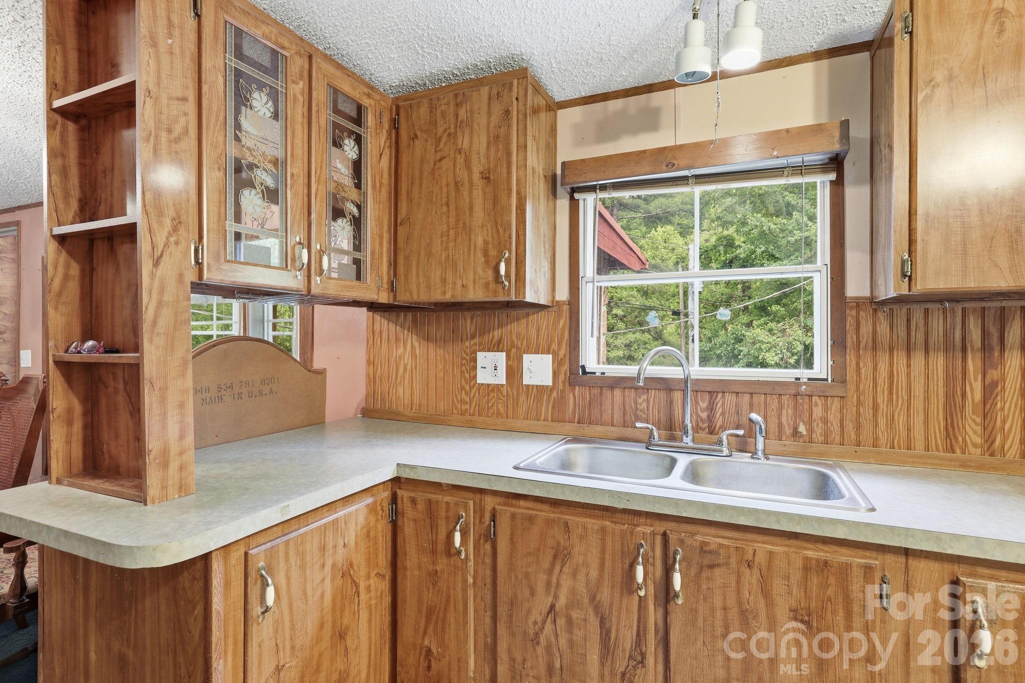3383 Thickety Road — Clyde