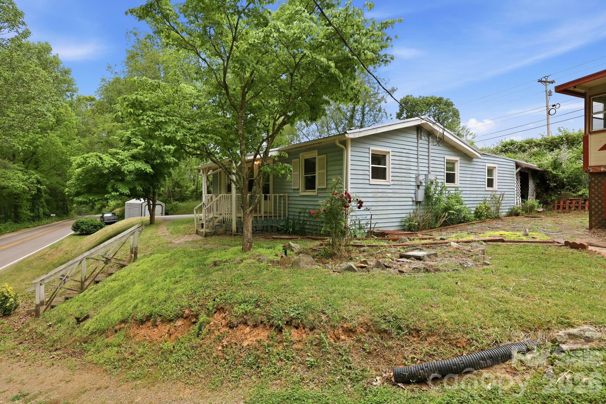 3383 Thickety Road — Clyde