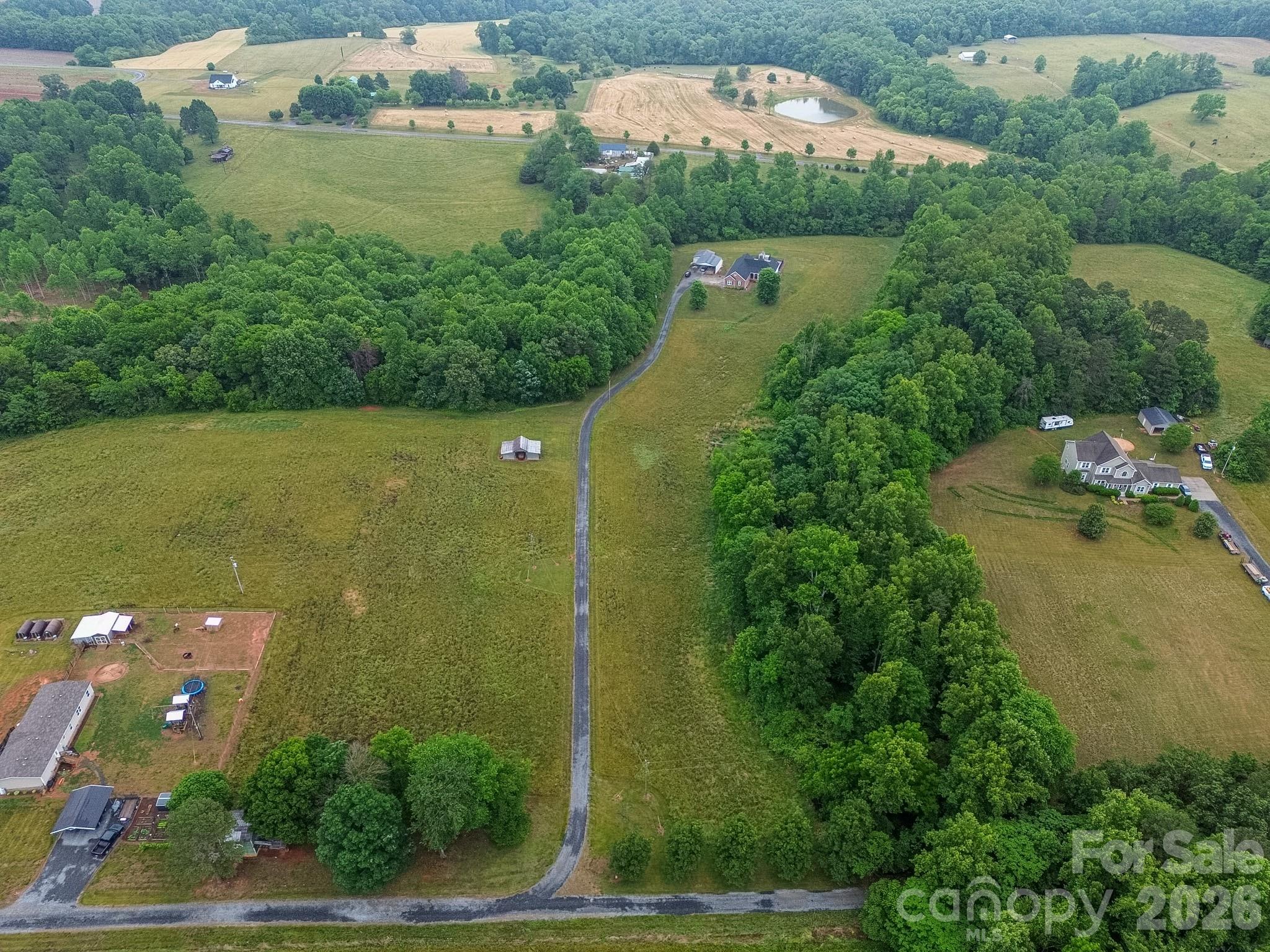 3127 Yorkshire Lane — Boonville