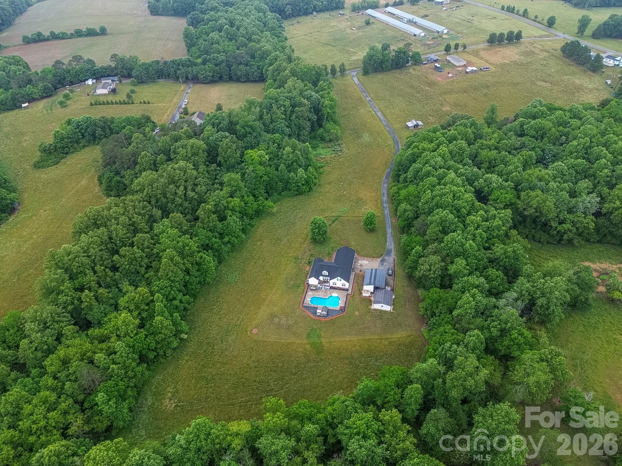 3127 Yorkshire Lane — Boonville