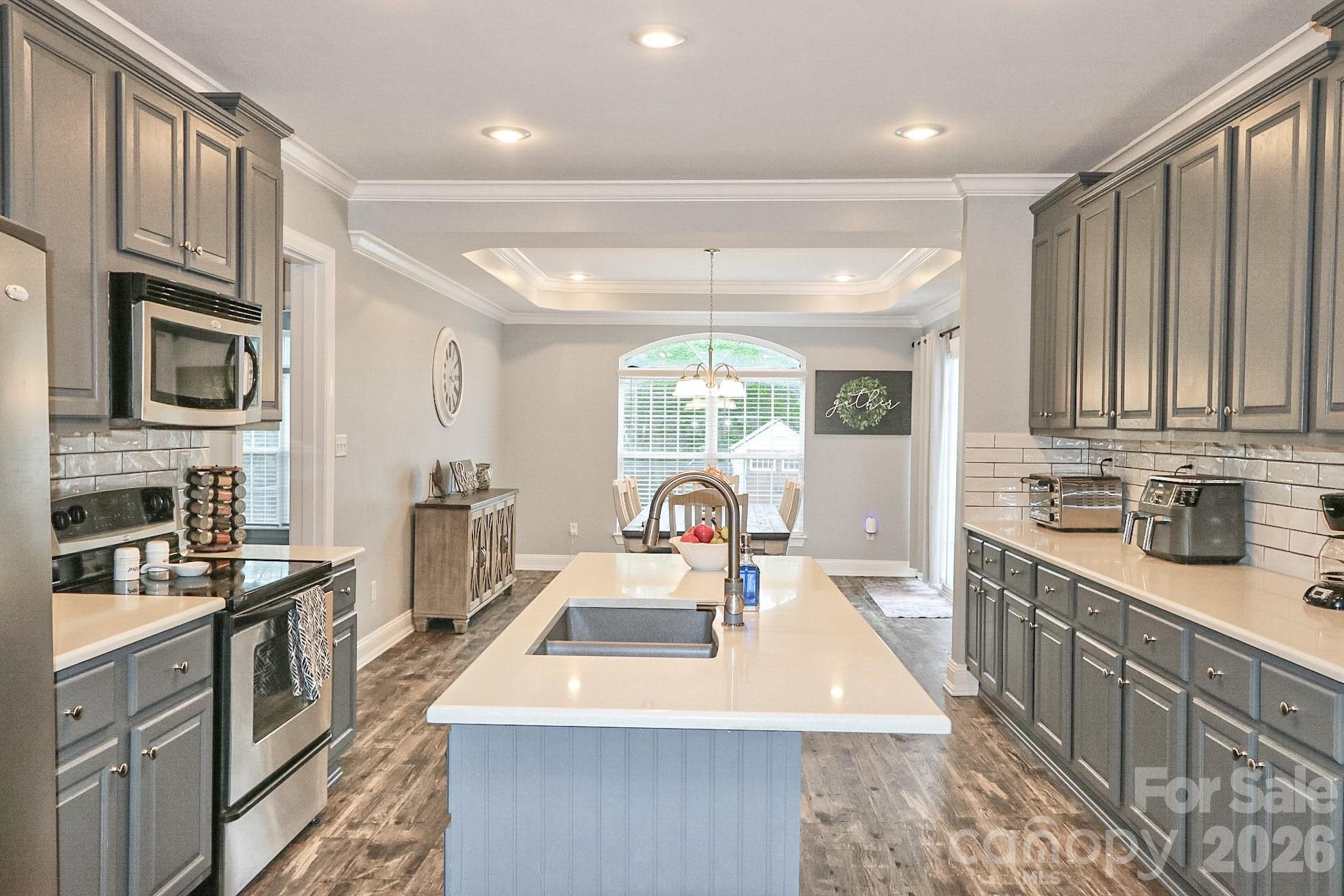 3127 Yorkshire Lane — Boonville
