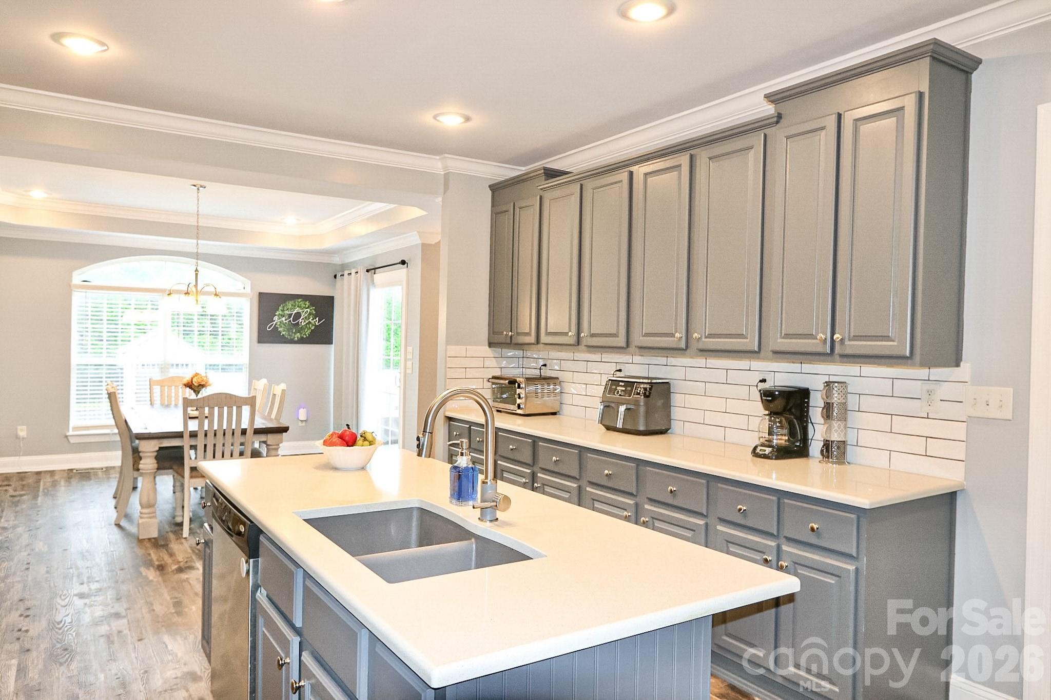 3127 Yorkshire Lane — Boonville