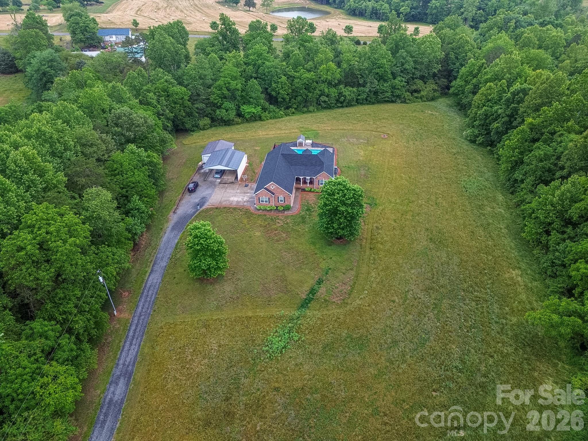 3127 Yorkshire Lane — Boonville