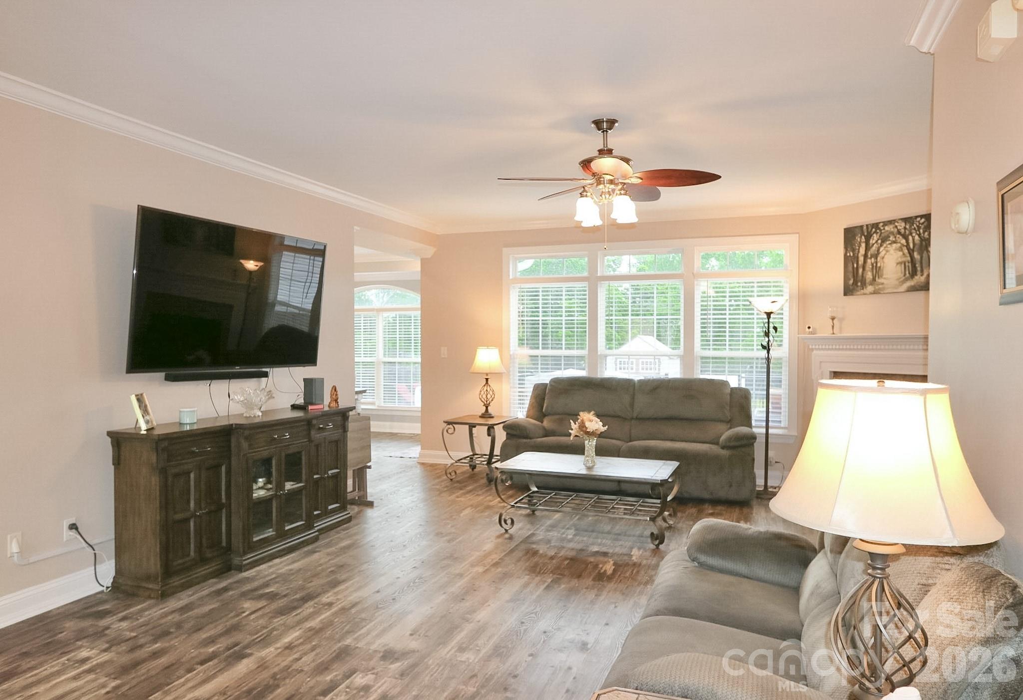 3127 Yorkshire Lane — Boonville