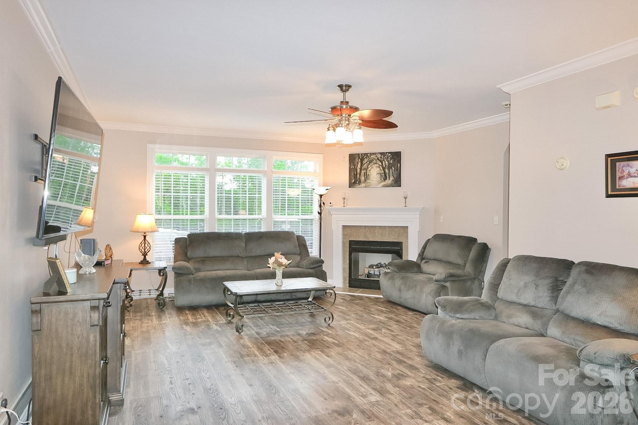 3127 Yorkshire Lane — Boonville
