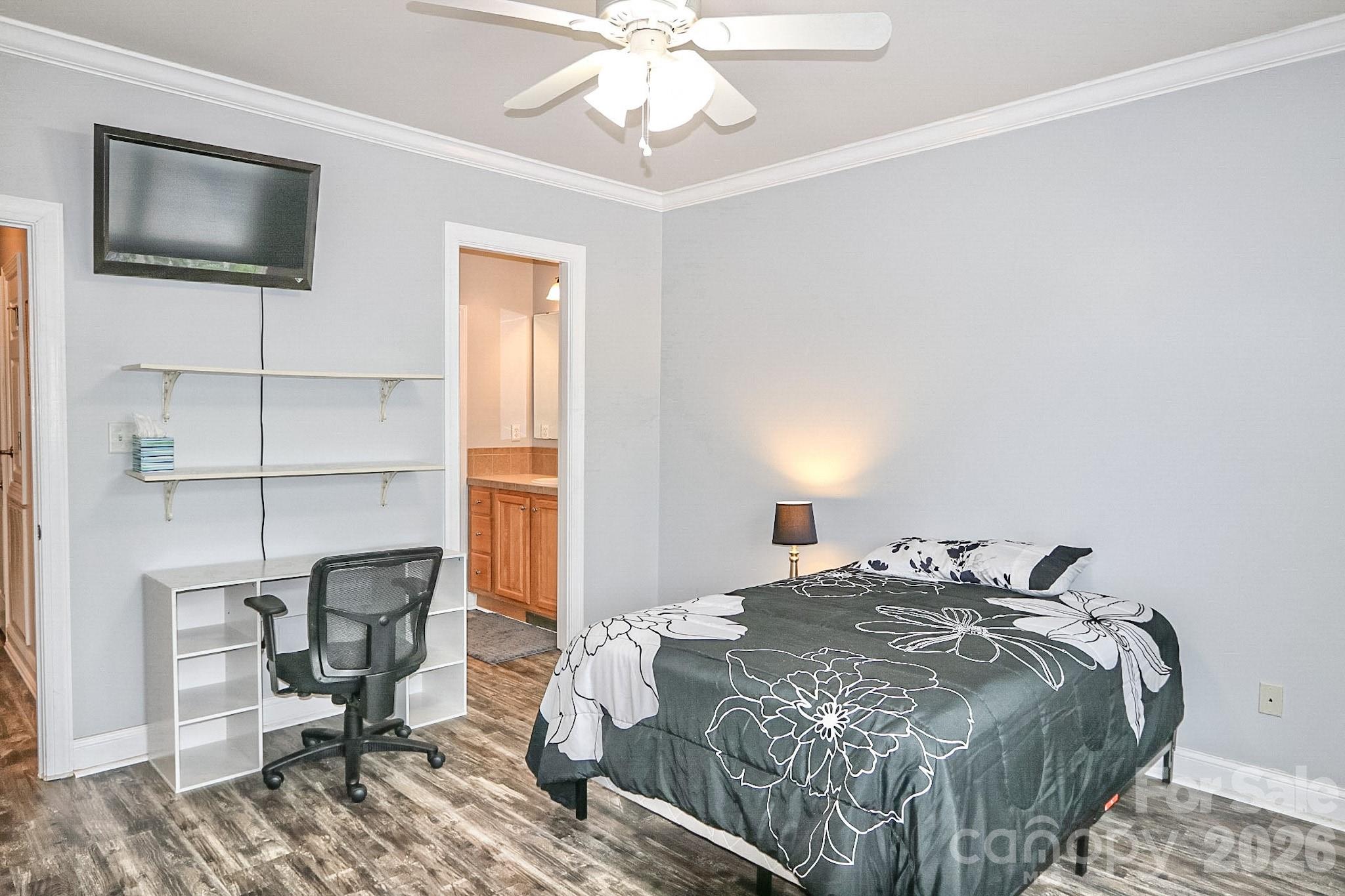 3127 Yorkshire Lane — Boonville