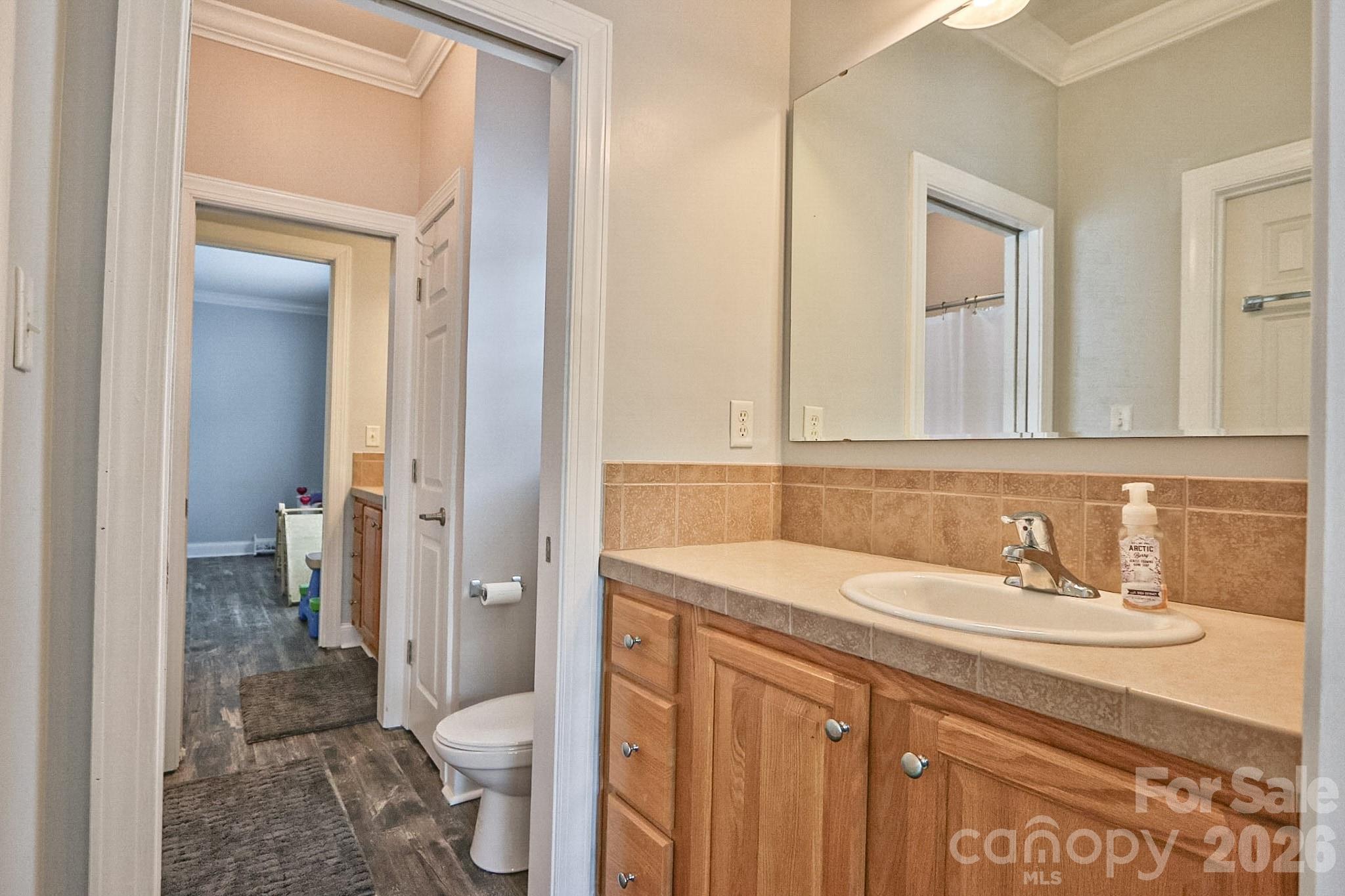 3127 Yorkshire Lane — Boonville