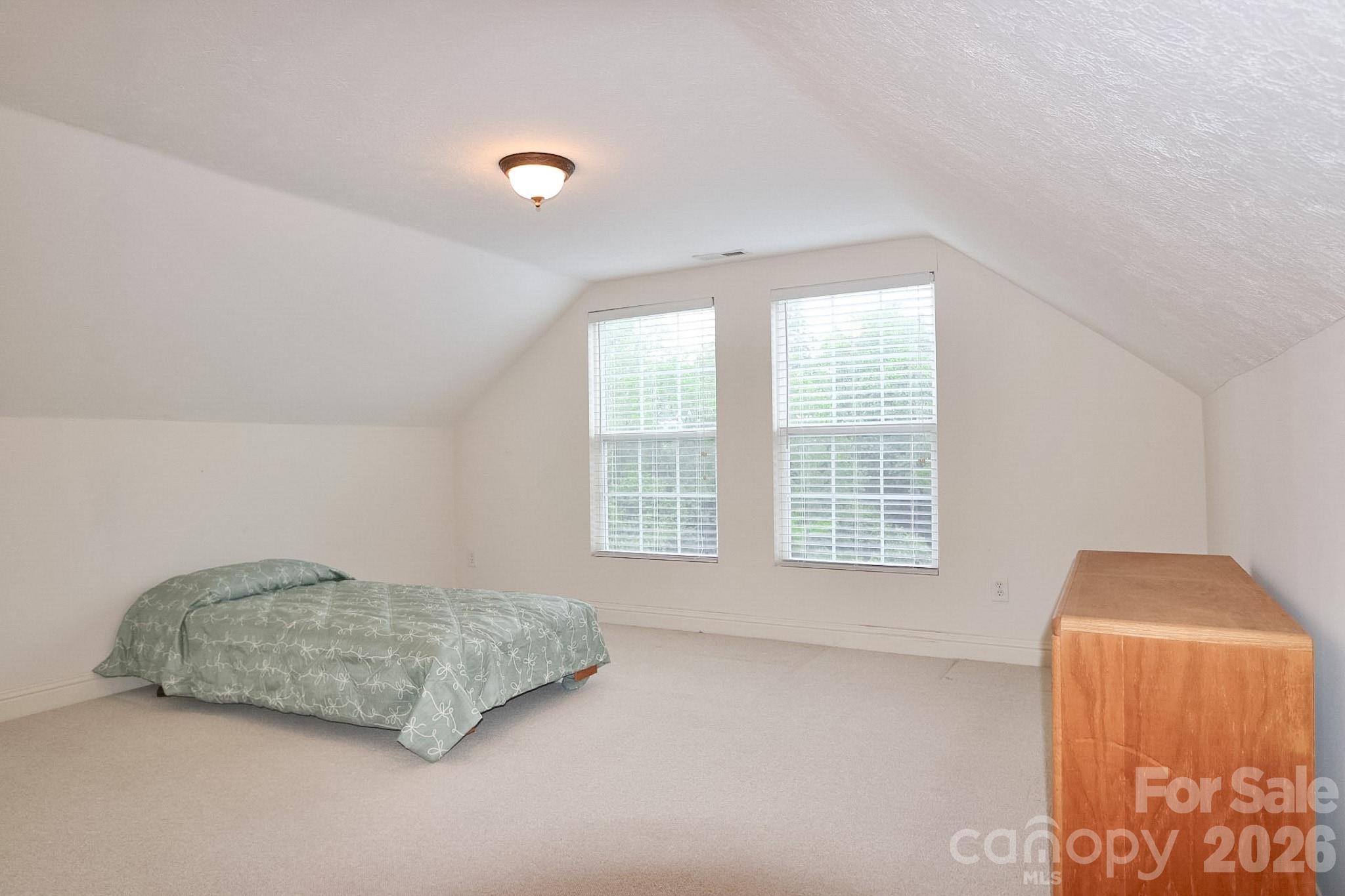 3127 Yorkshire Lane — Boonville