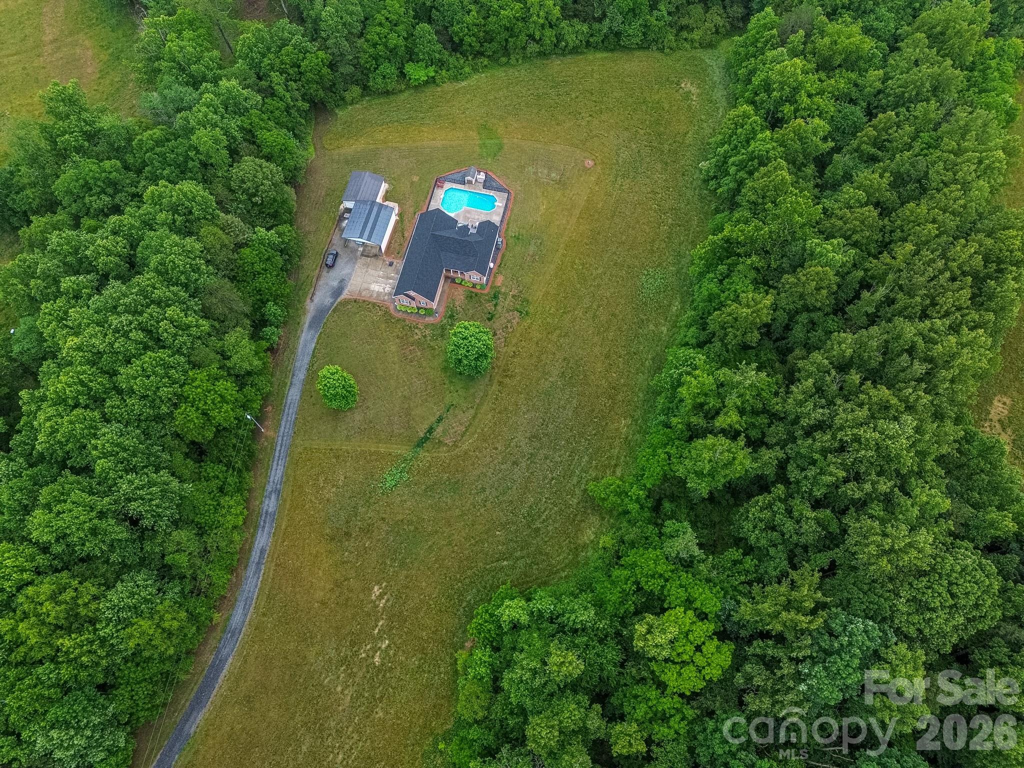 3127 Yorkshire Lane — Boonville