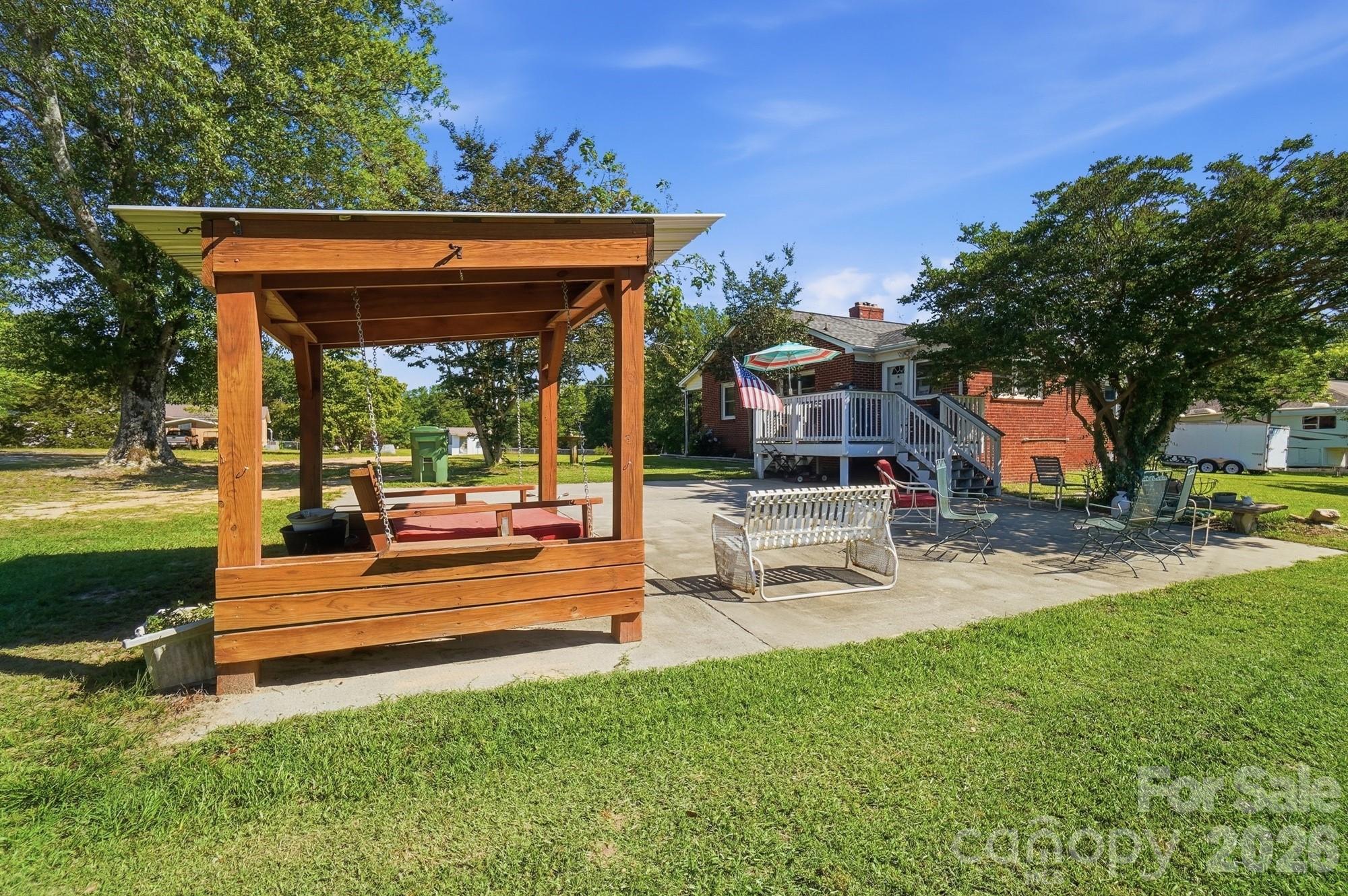 1821 Overbrook Road — Kershaw