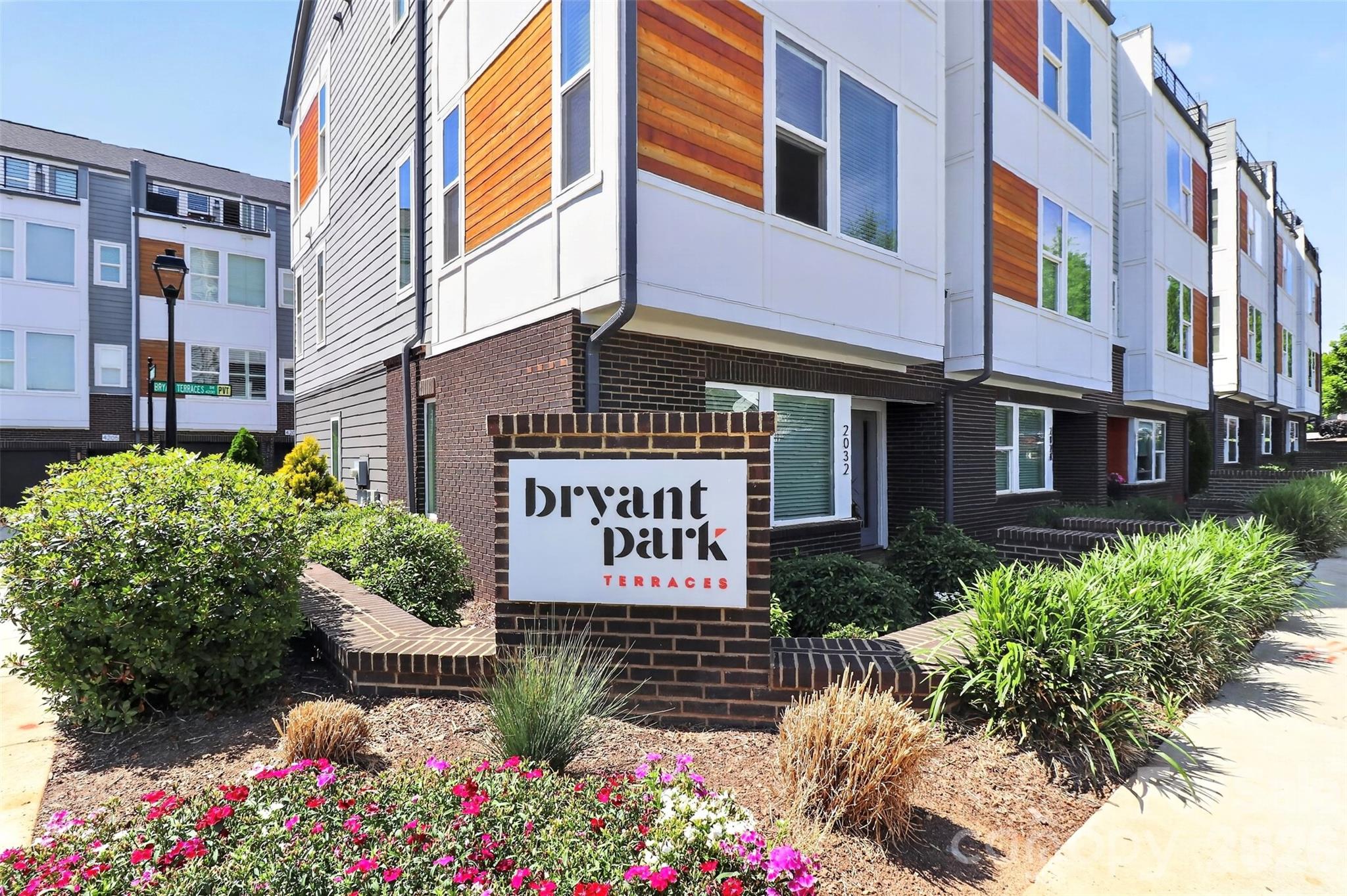 2024 Bryant Park Drive — Charlotte