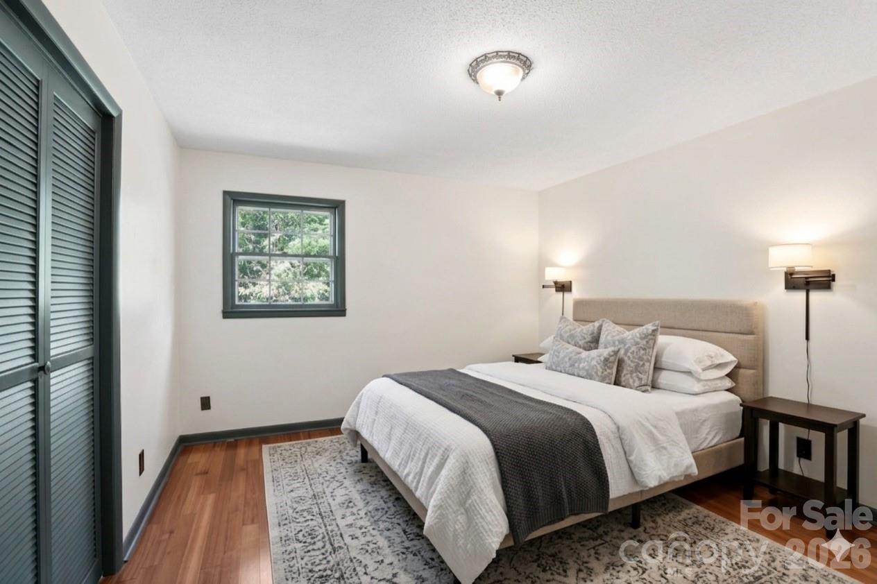 38 Nixon Terrace — Asheville
