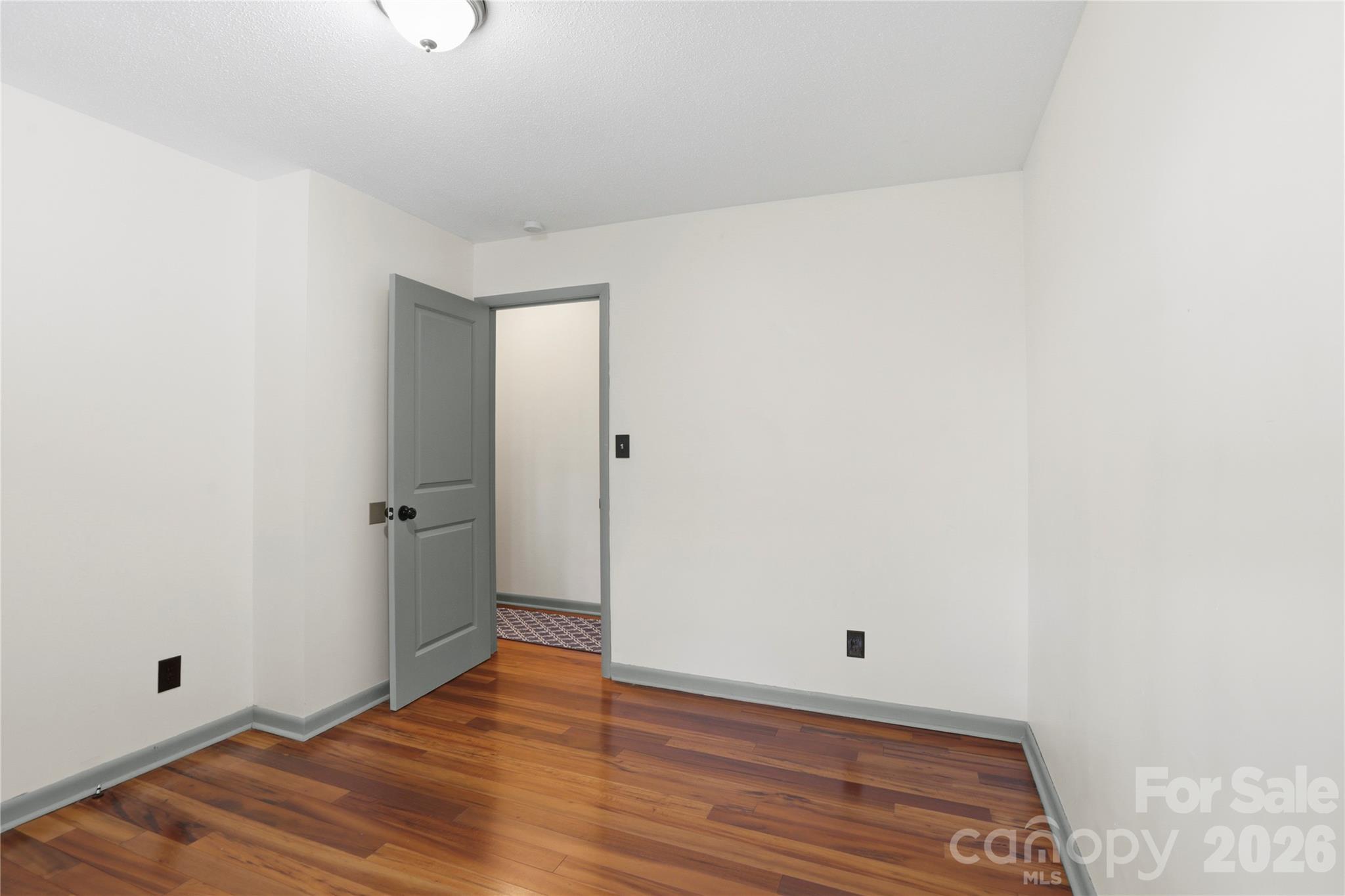 38 Nixon Terrace — Asheville