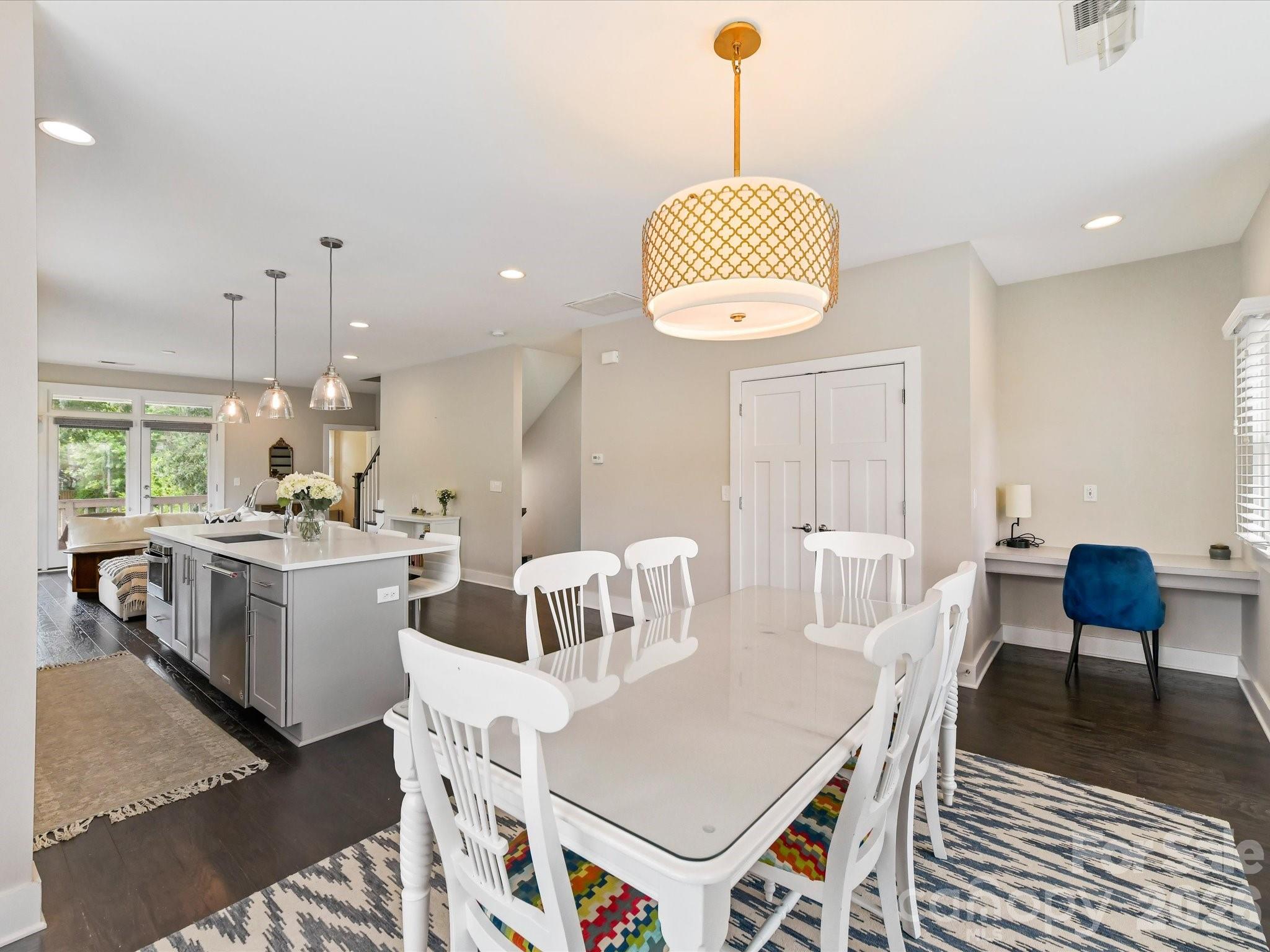 131 Grandin Road — Charlotte